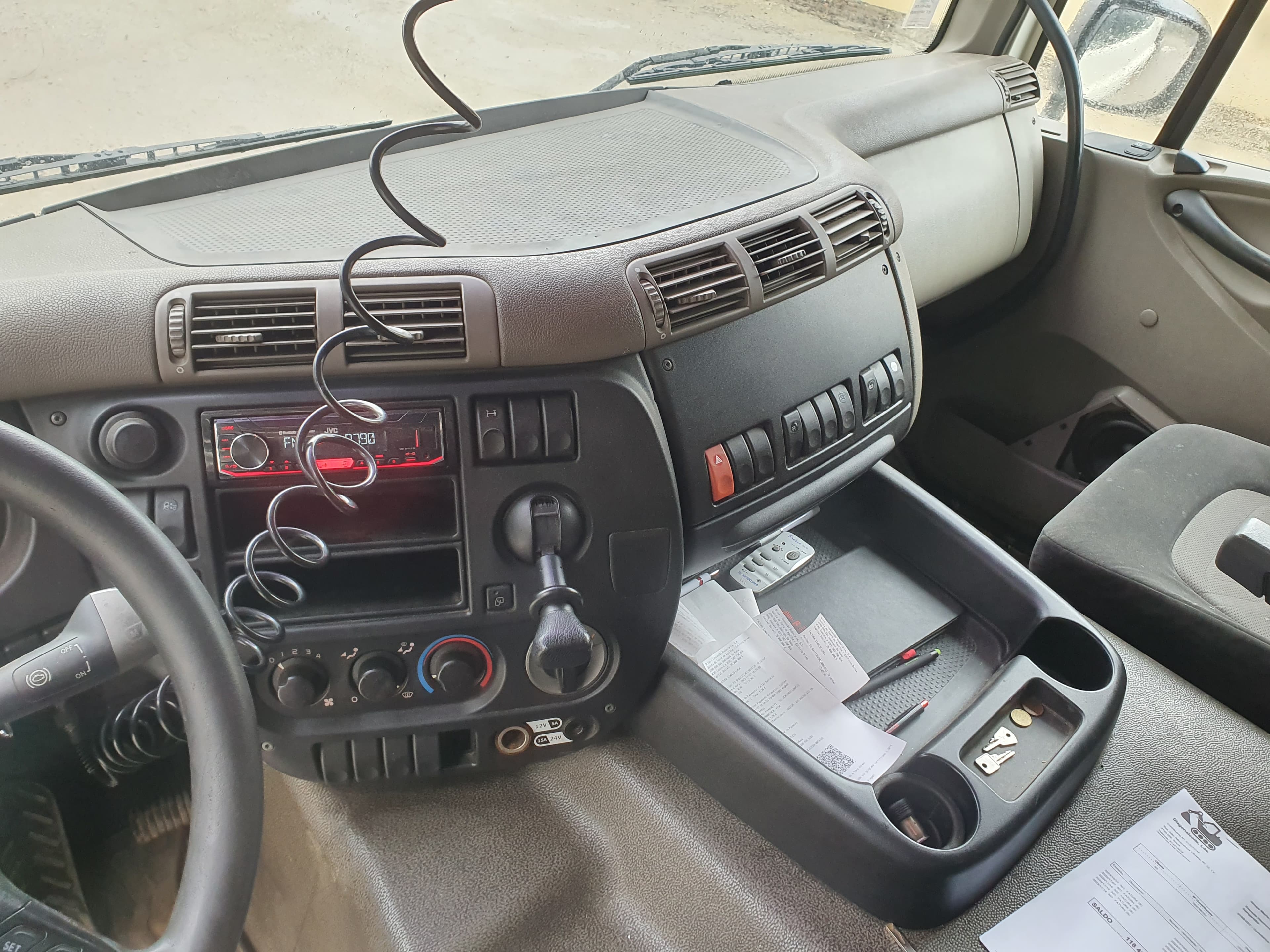Porta Máquinas DAF CF 85.460 · Ano 2011 — imagen 25