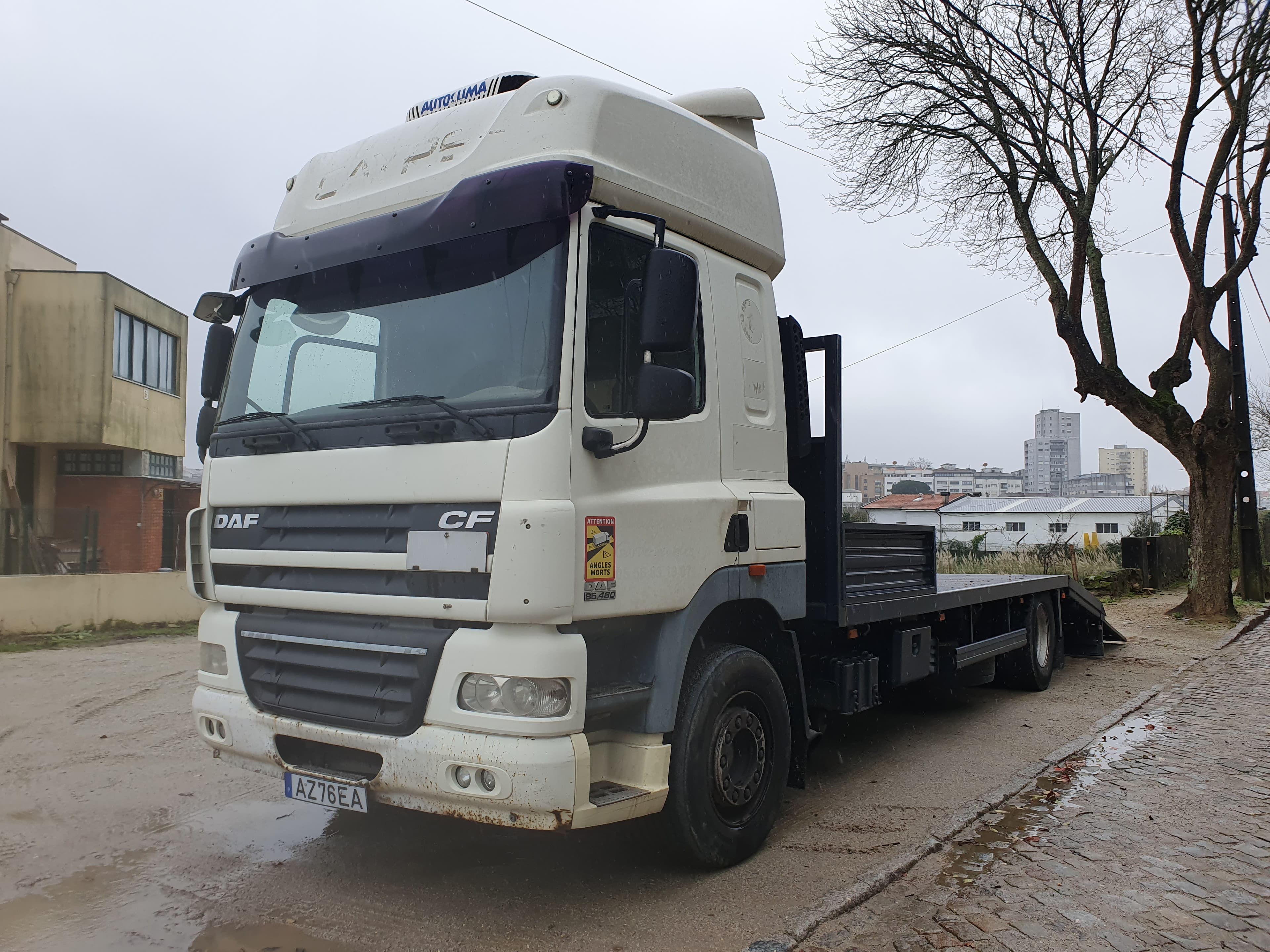 Porta Máquinas DAF CF 85.460 · Ano 2011 — imagen 1