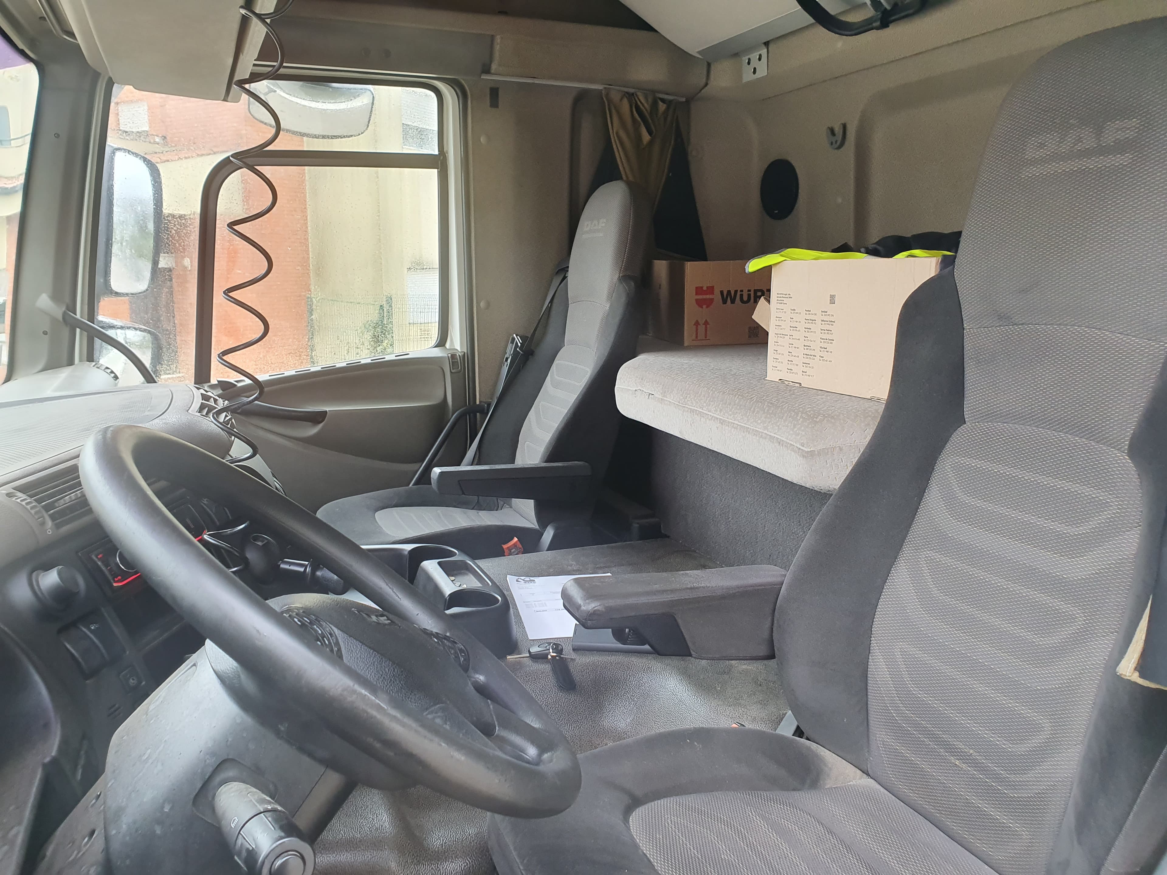 Porta Máquinas DAF CF 85.460 · Ano 2011 — imagem 22