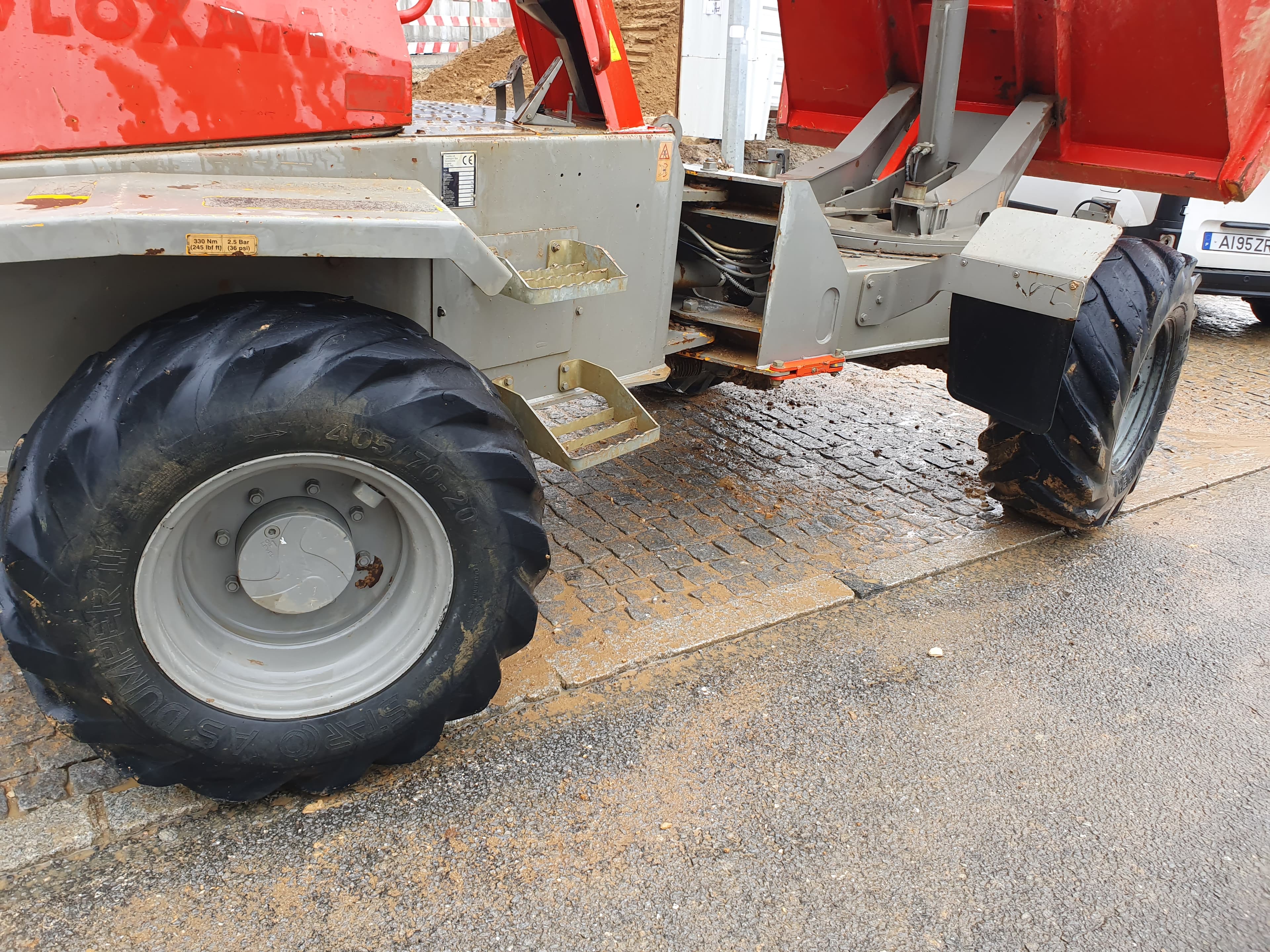 Dumper Thwaites Mach 664 · Ano 2011 — imagen 13