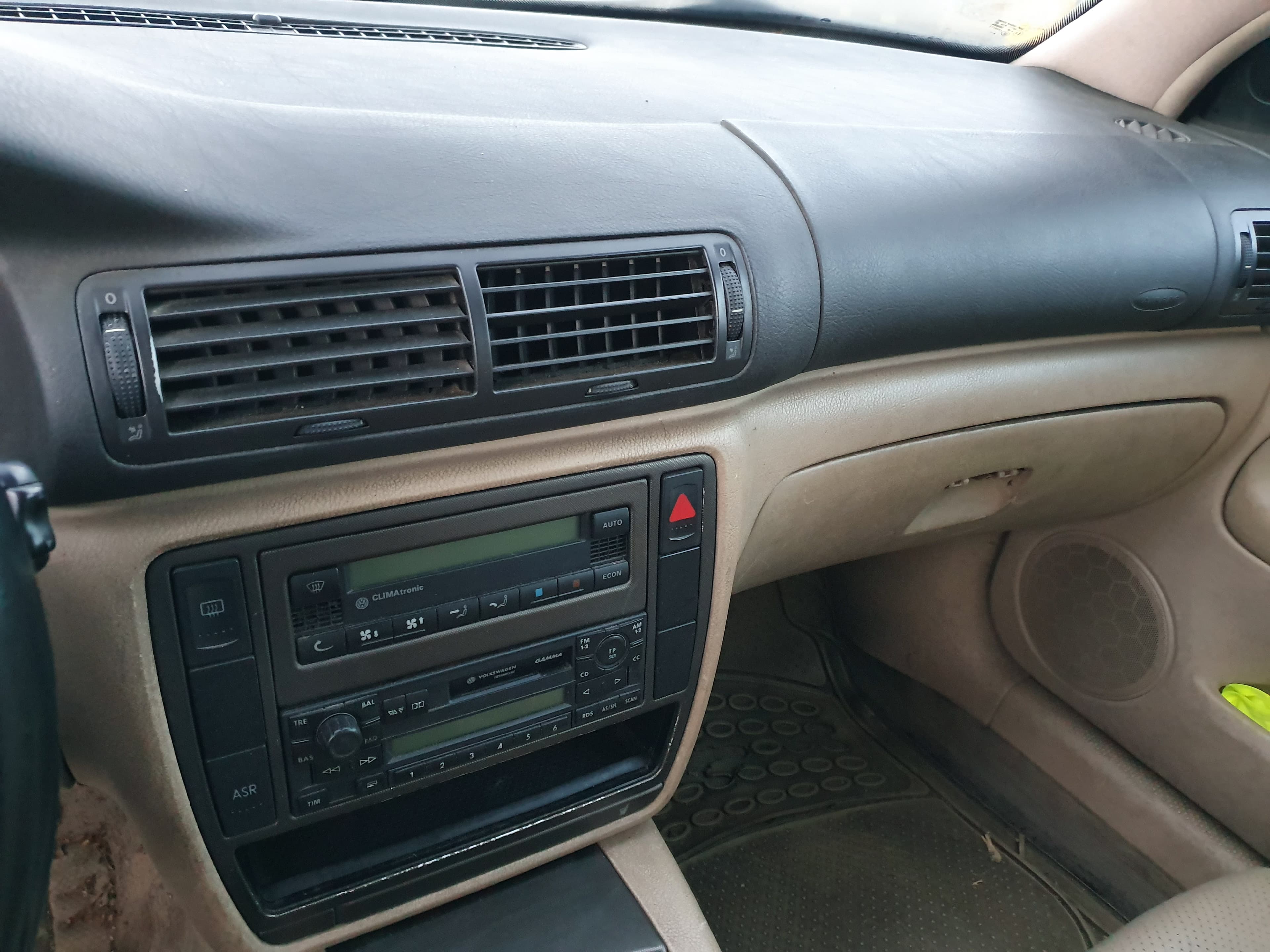 Volkswagen Passat · Ano 1999 — image 26