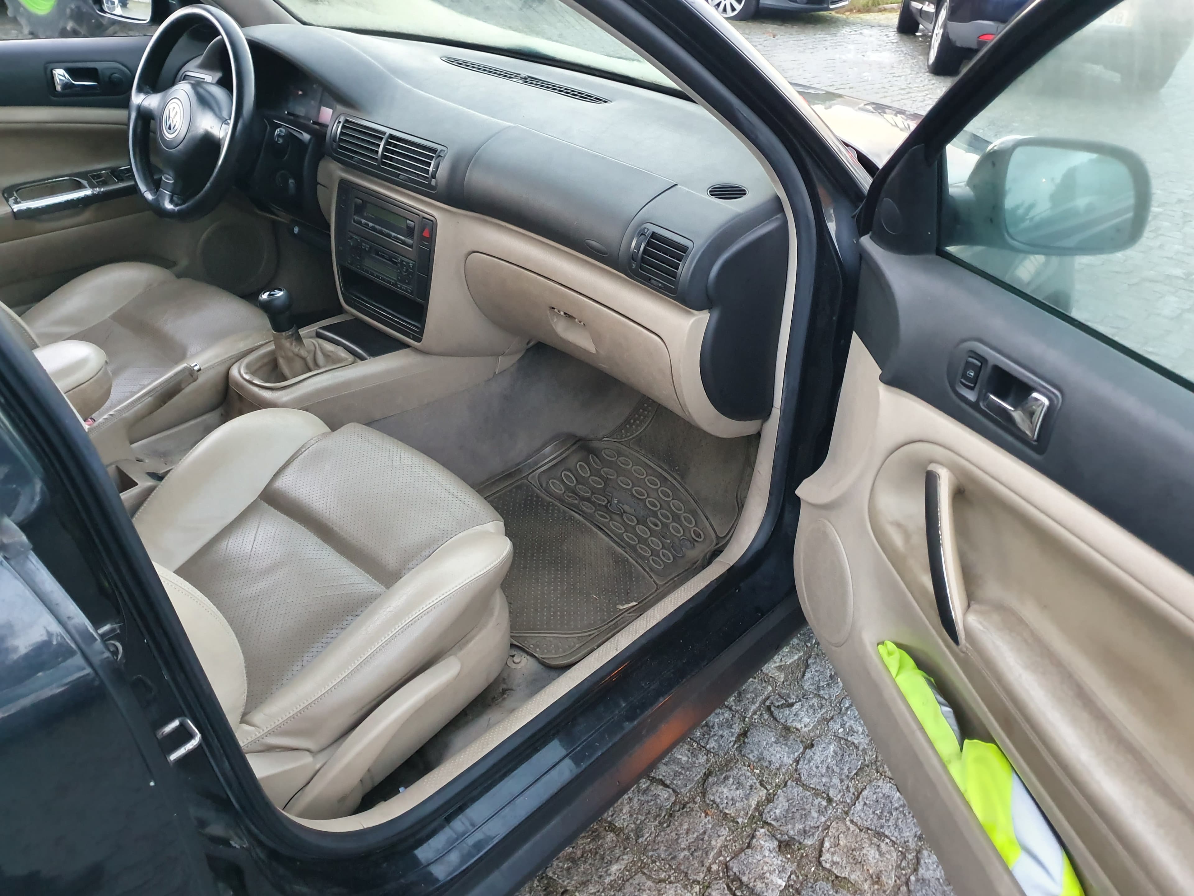 Volkswagen Passat · Ano 1999 — image 16