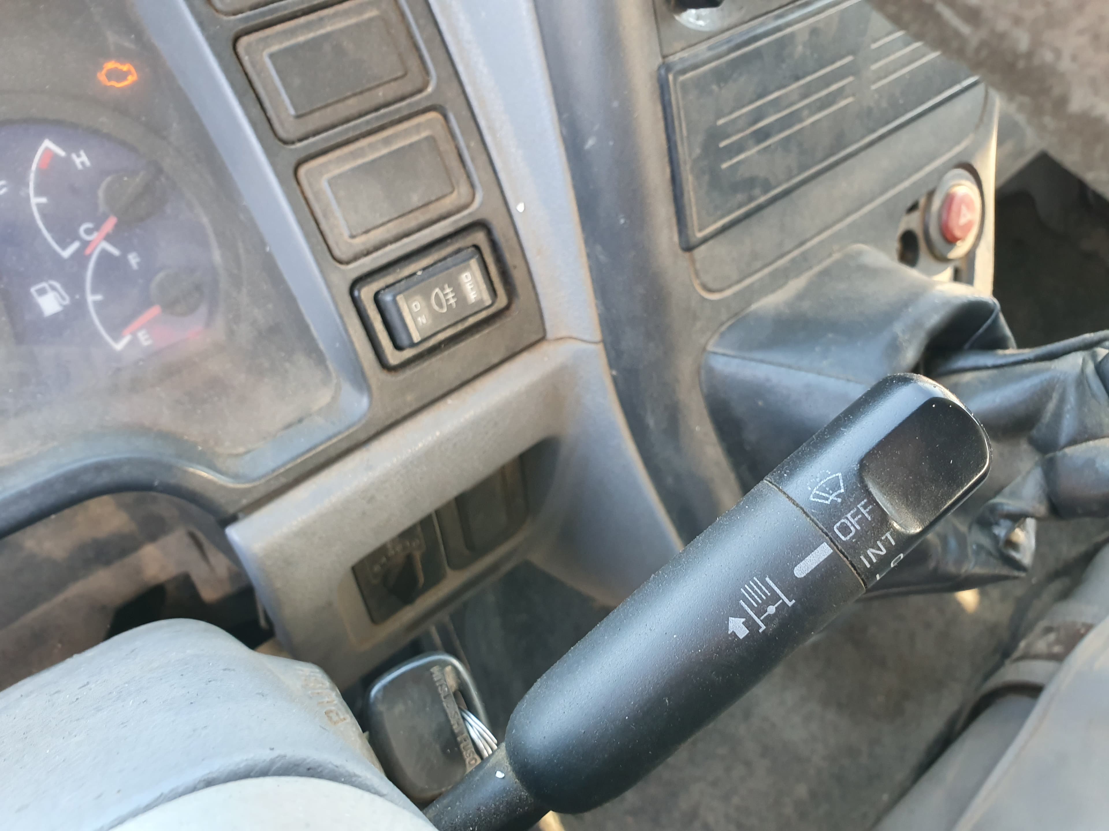 Mitsubishi Canter · Ano 2007 — imagen 32