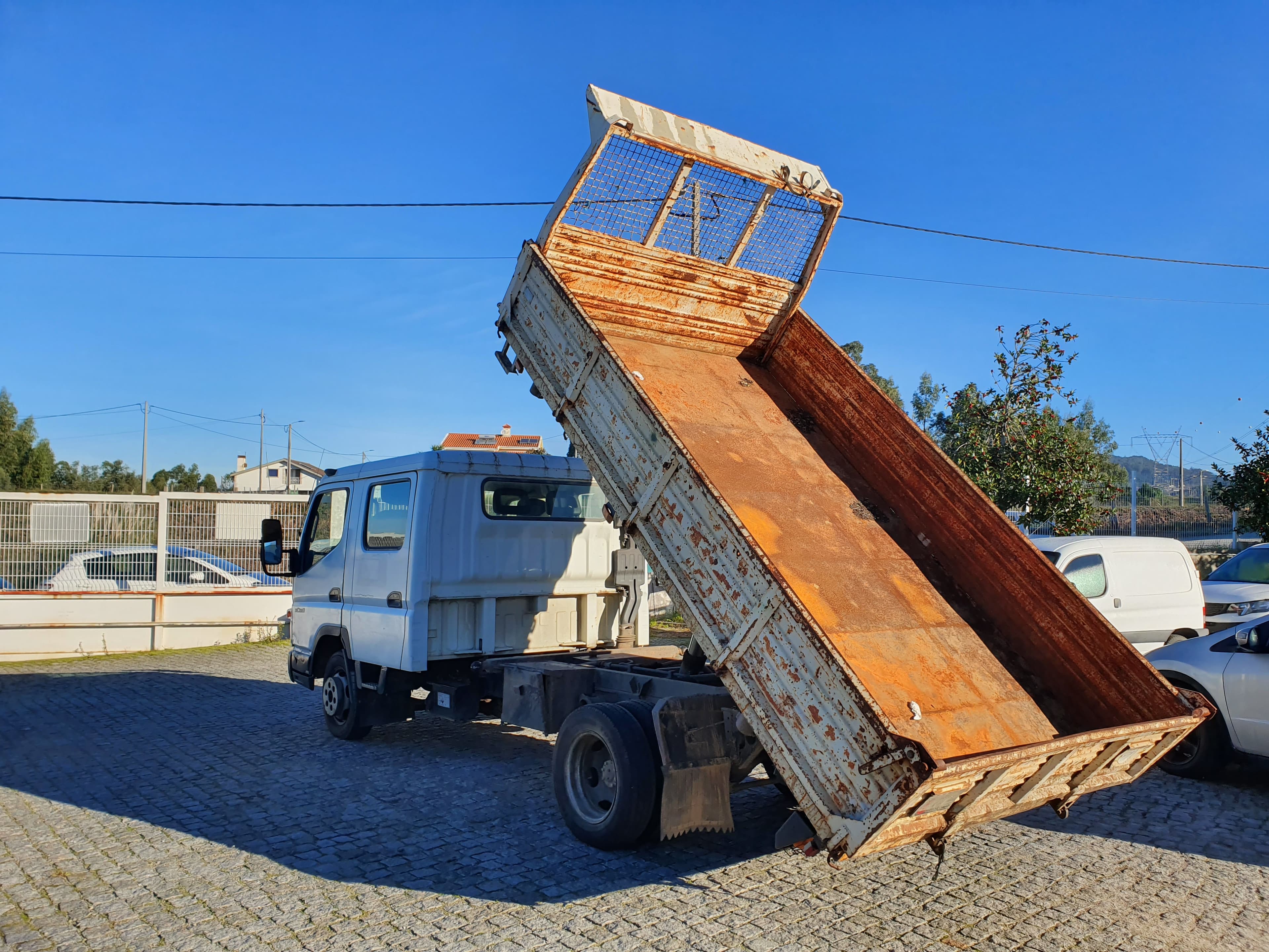 Mitsubishi Canter · Ano 2007 — imagen 15