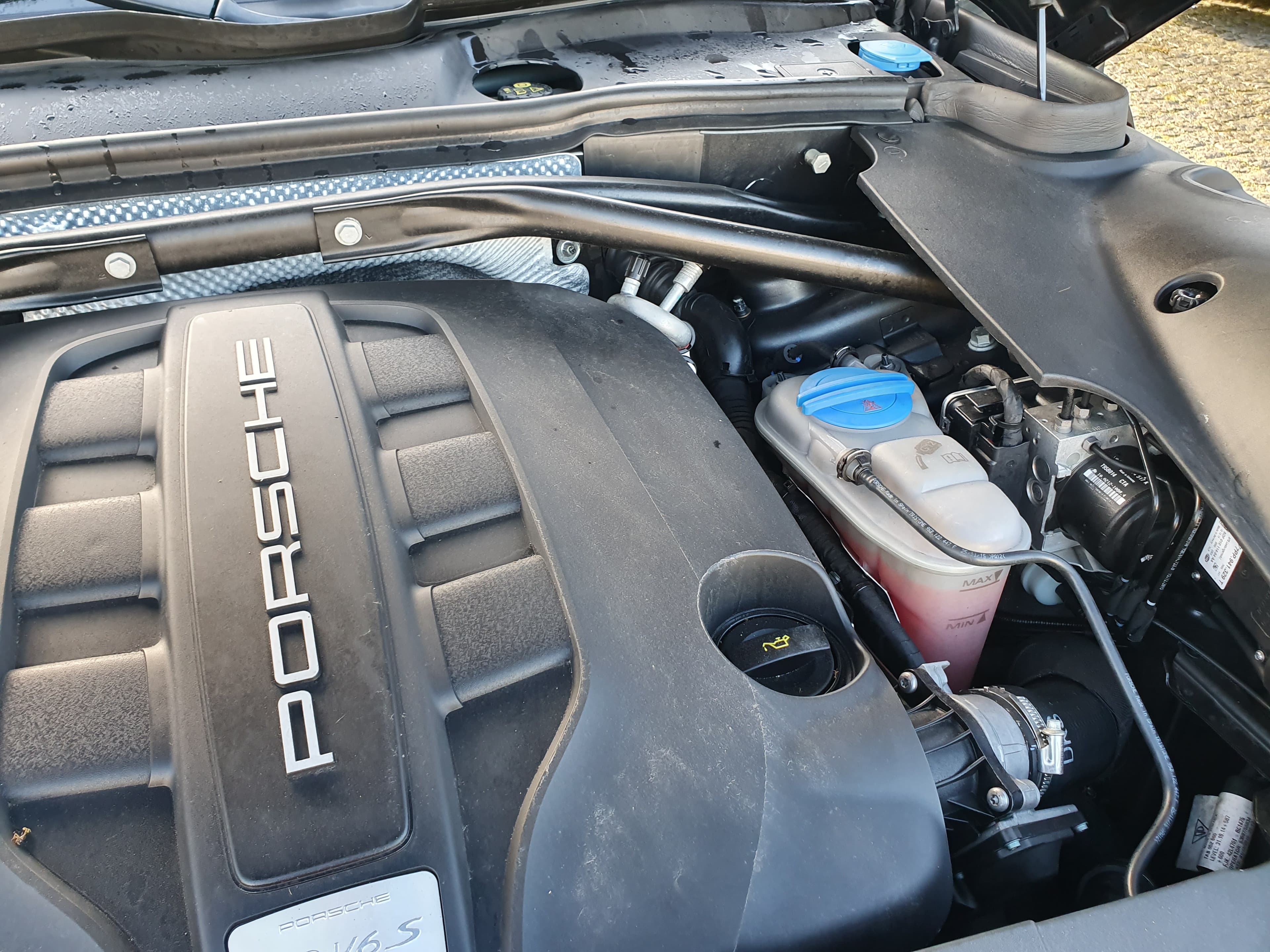 Porsche Macan S · Ano 2016 — image 18