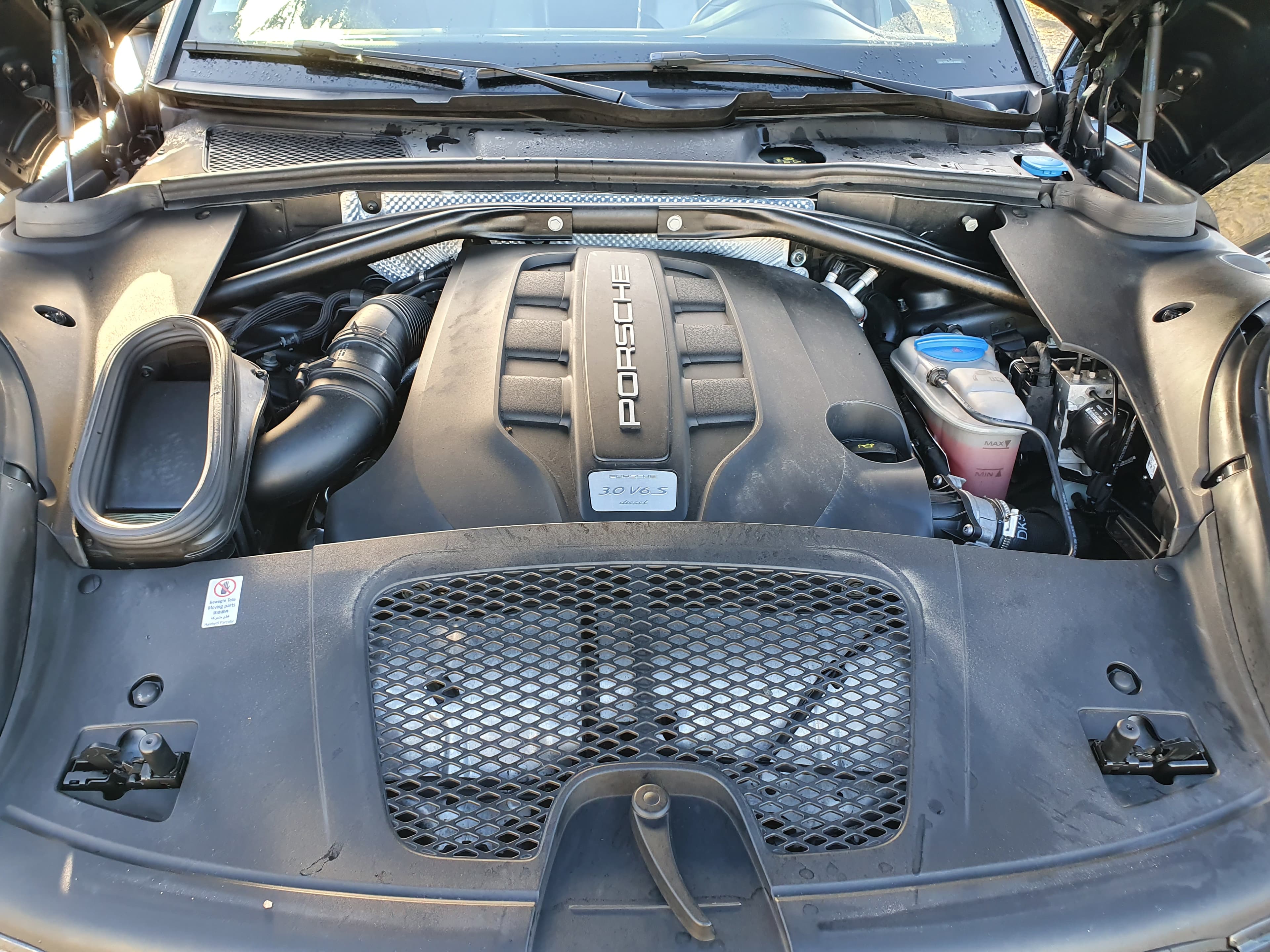 Porsche Macan S · Ano 2016 — image 16