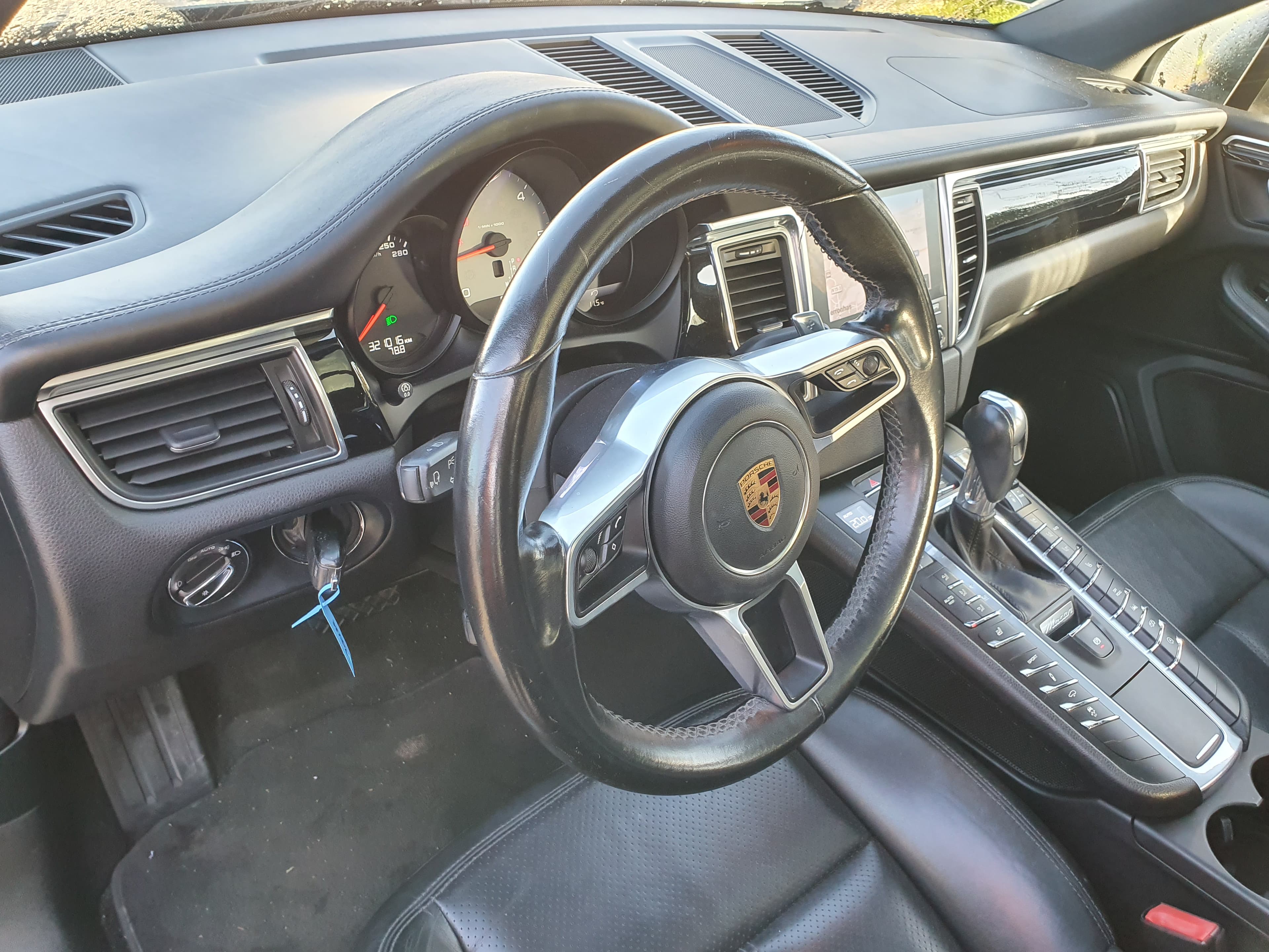 Porsche Macan S · Ano 2016 — image 34