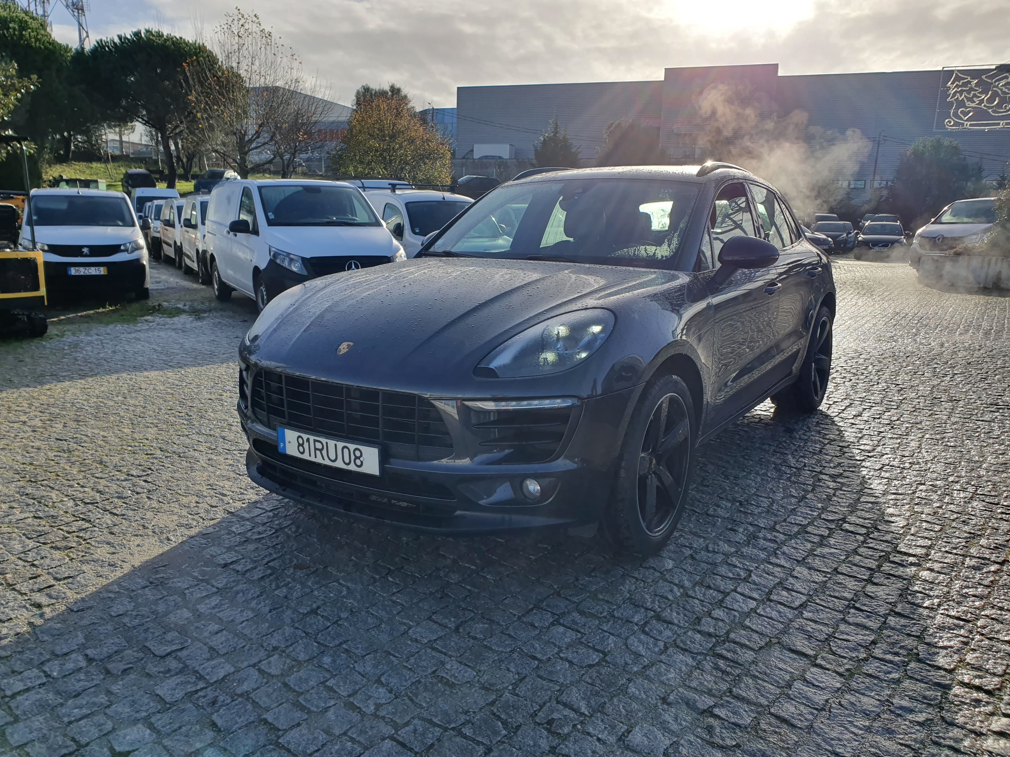 Porsche Macan S · Ano 2016 — image 2