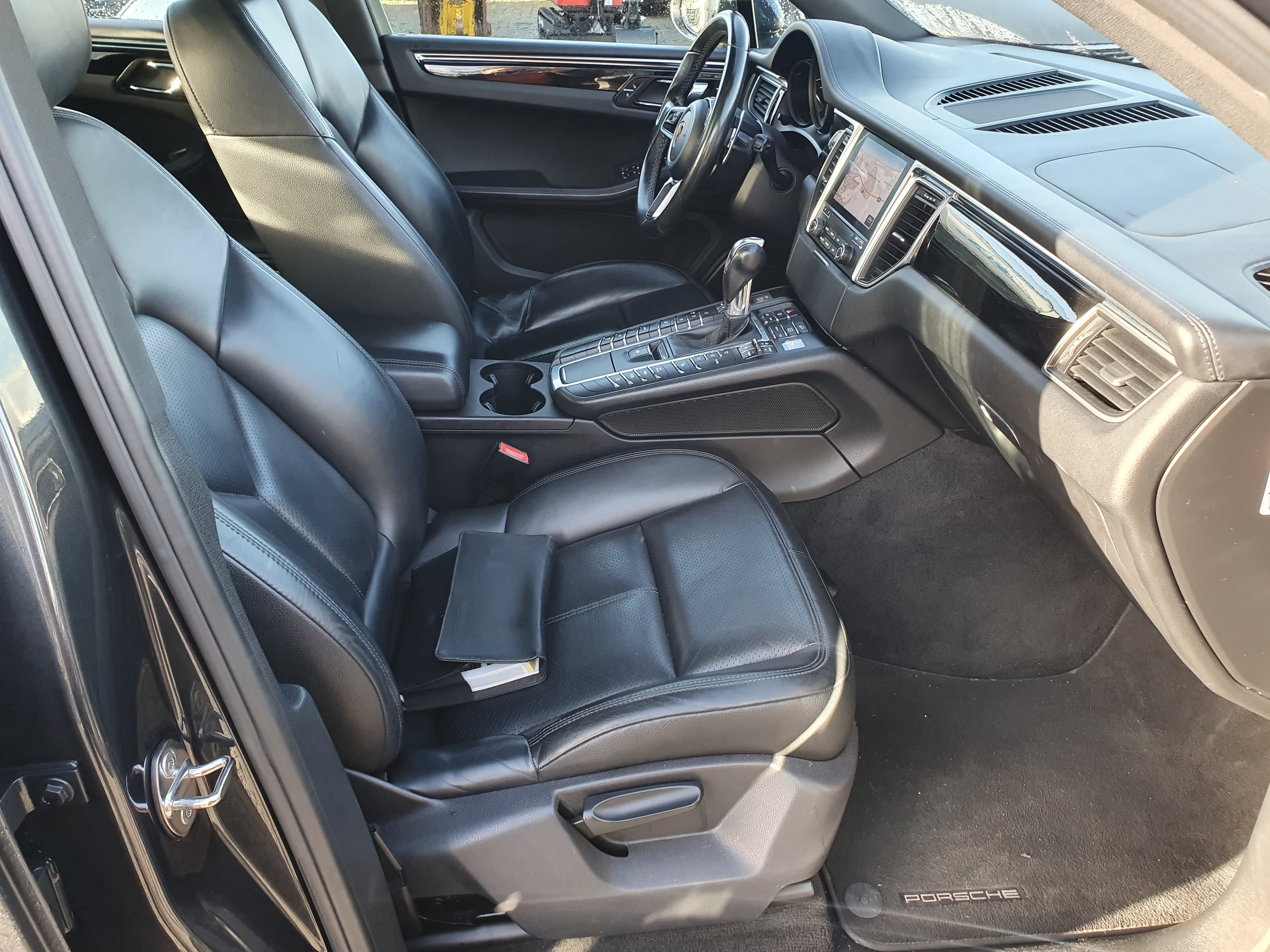 Porsche Macan S · Ano 2016 — image 25