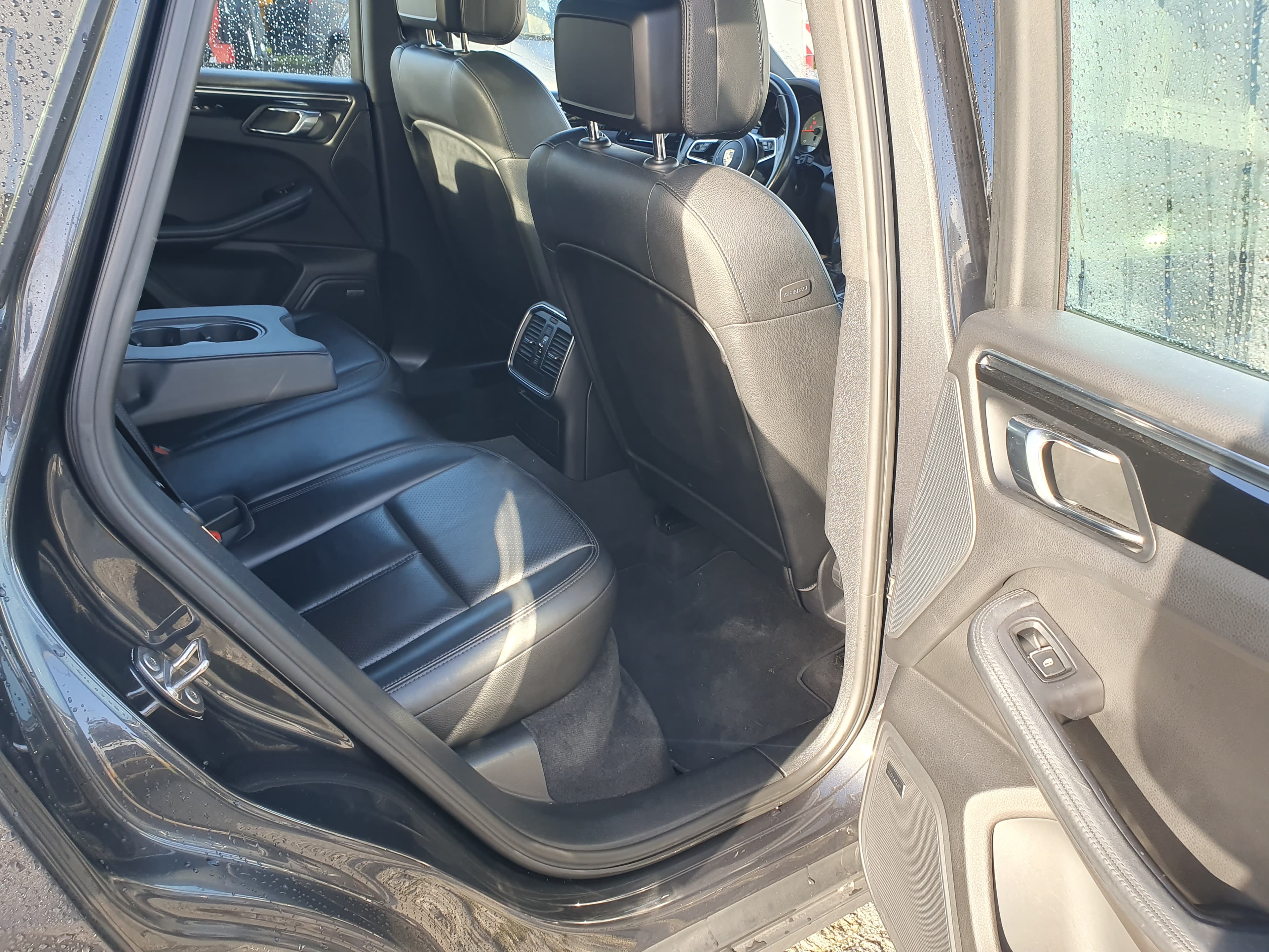 Porsche Macan S · Ano 2016 — image 19