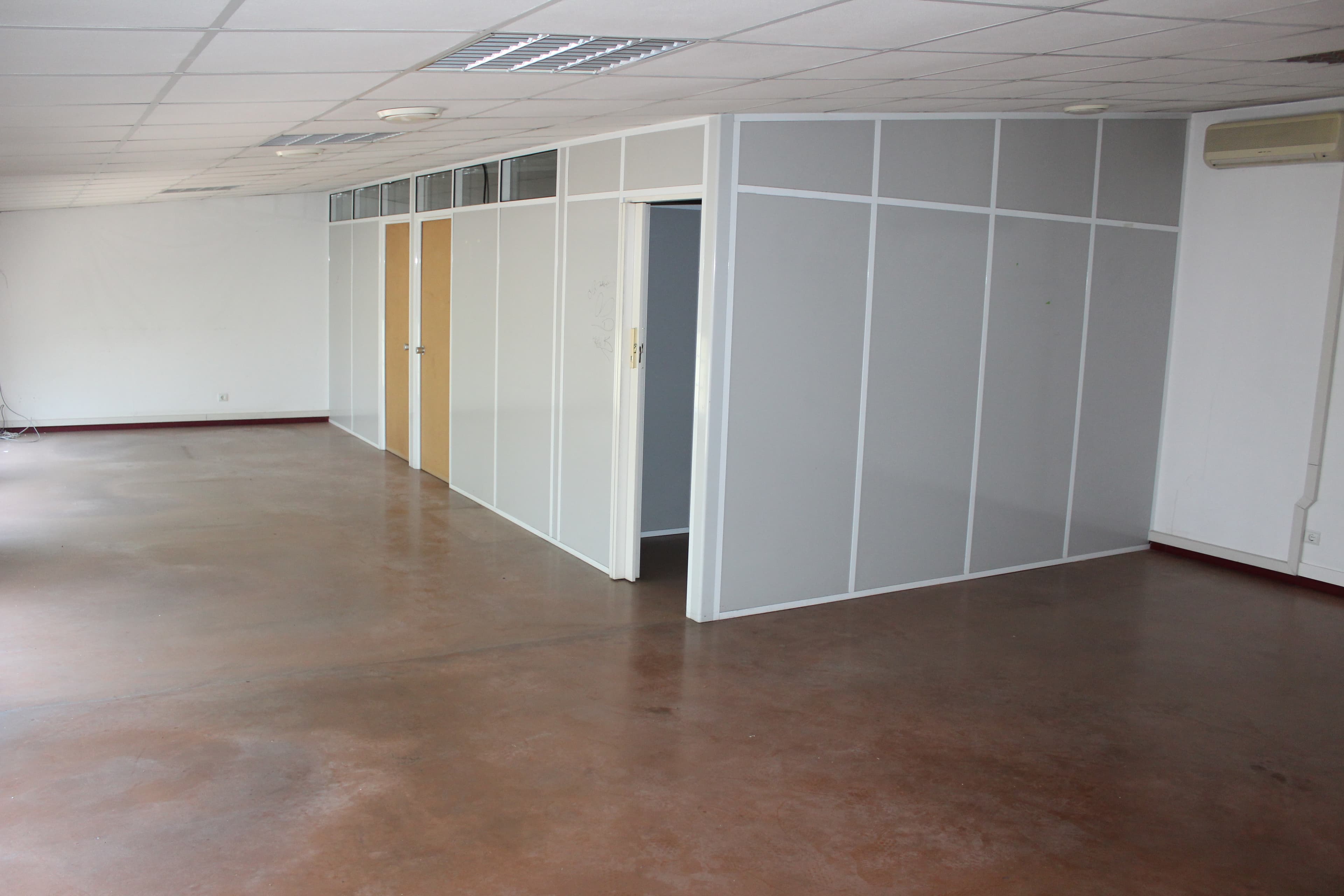 Armazém Comercial · Zona Industrial de Santarém — imagen 27