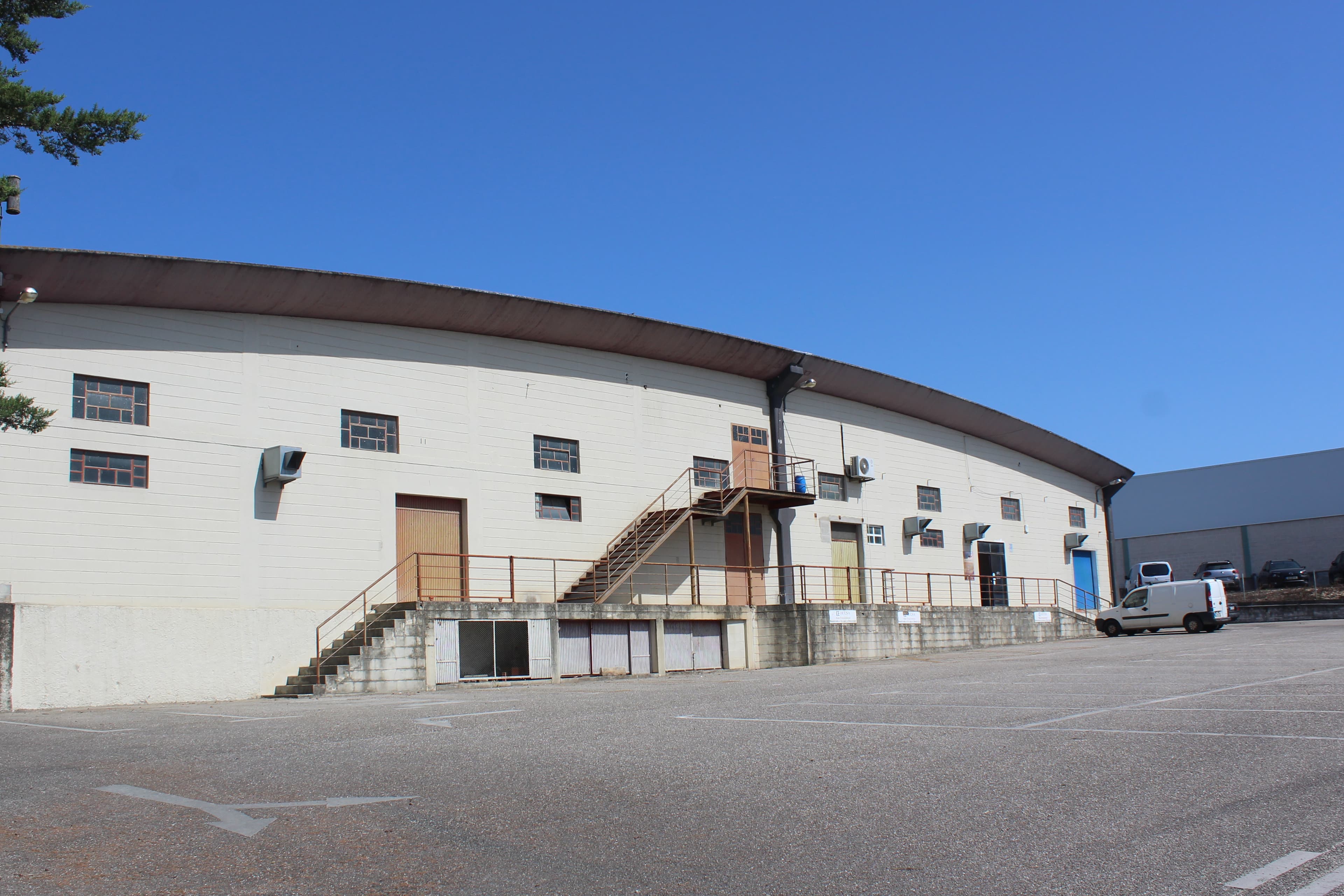 Armazém Comercial · Zona Industrial de Santarém — imagen 12
