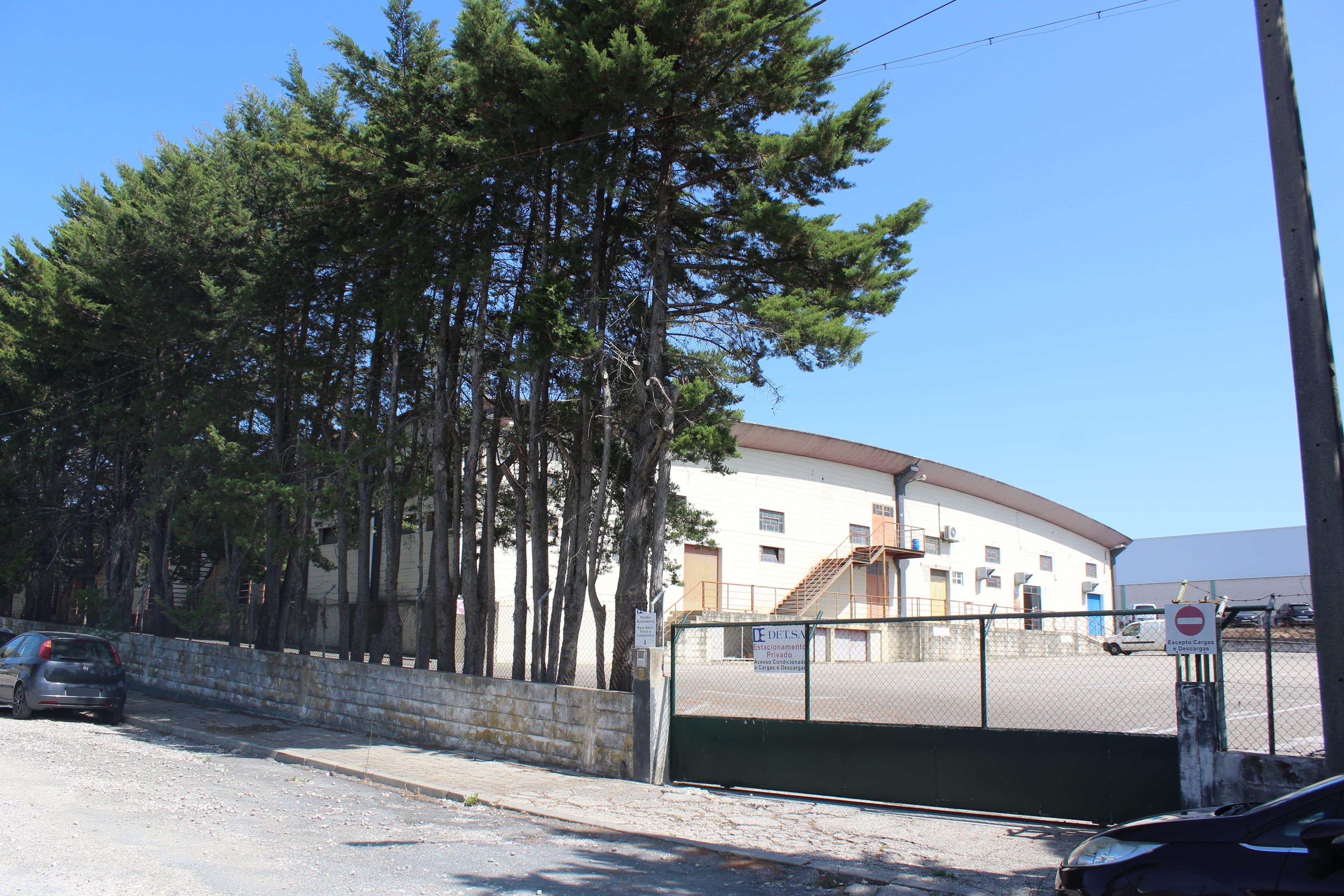 Armazém Comercial · Zona Industrial de Santarém — imagen 18