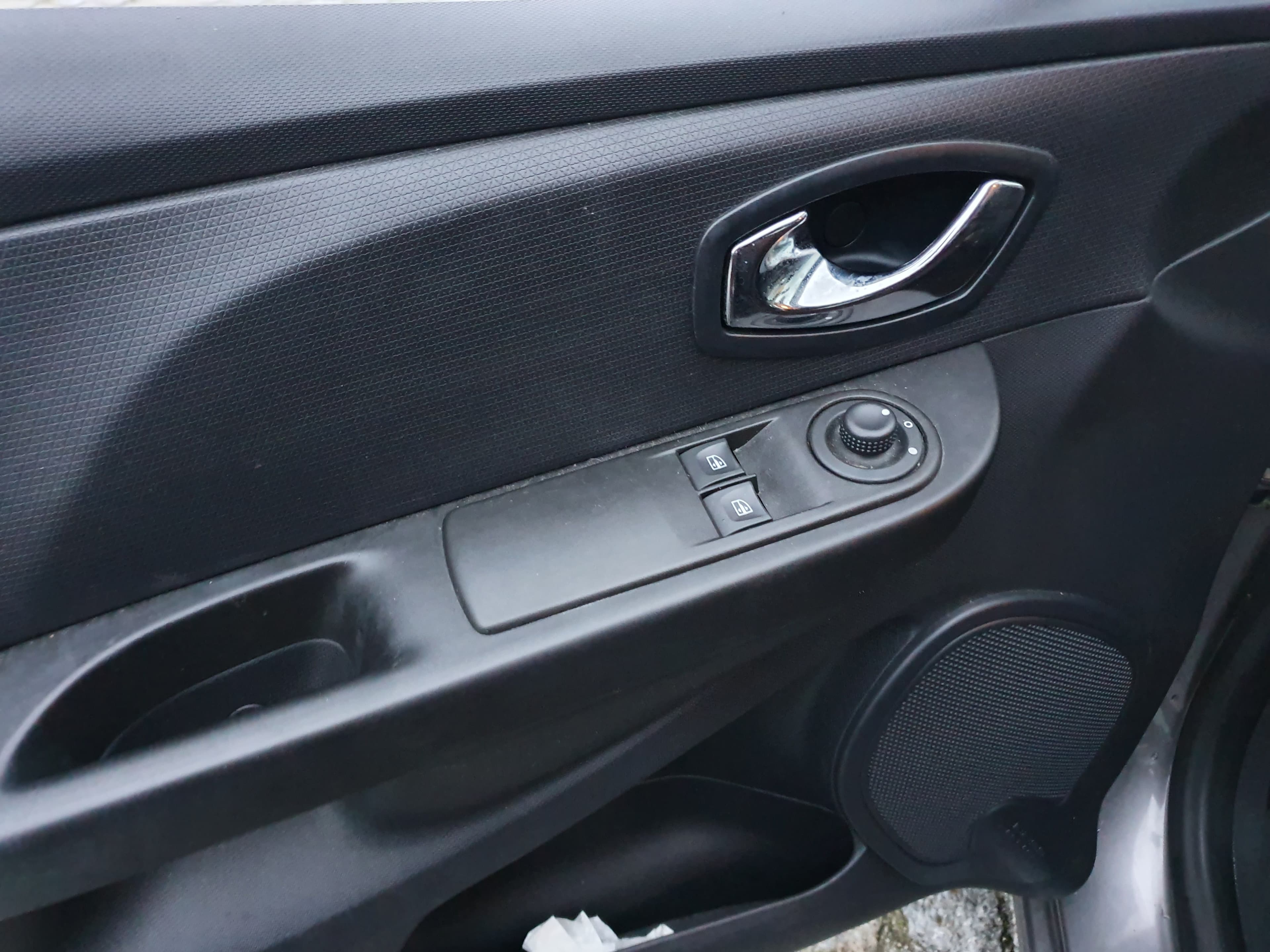 Renault Clio · Année 2014 — image 29