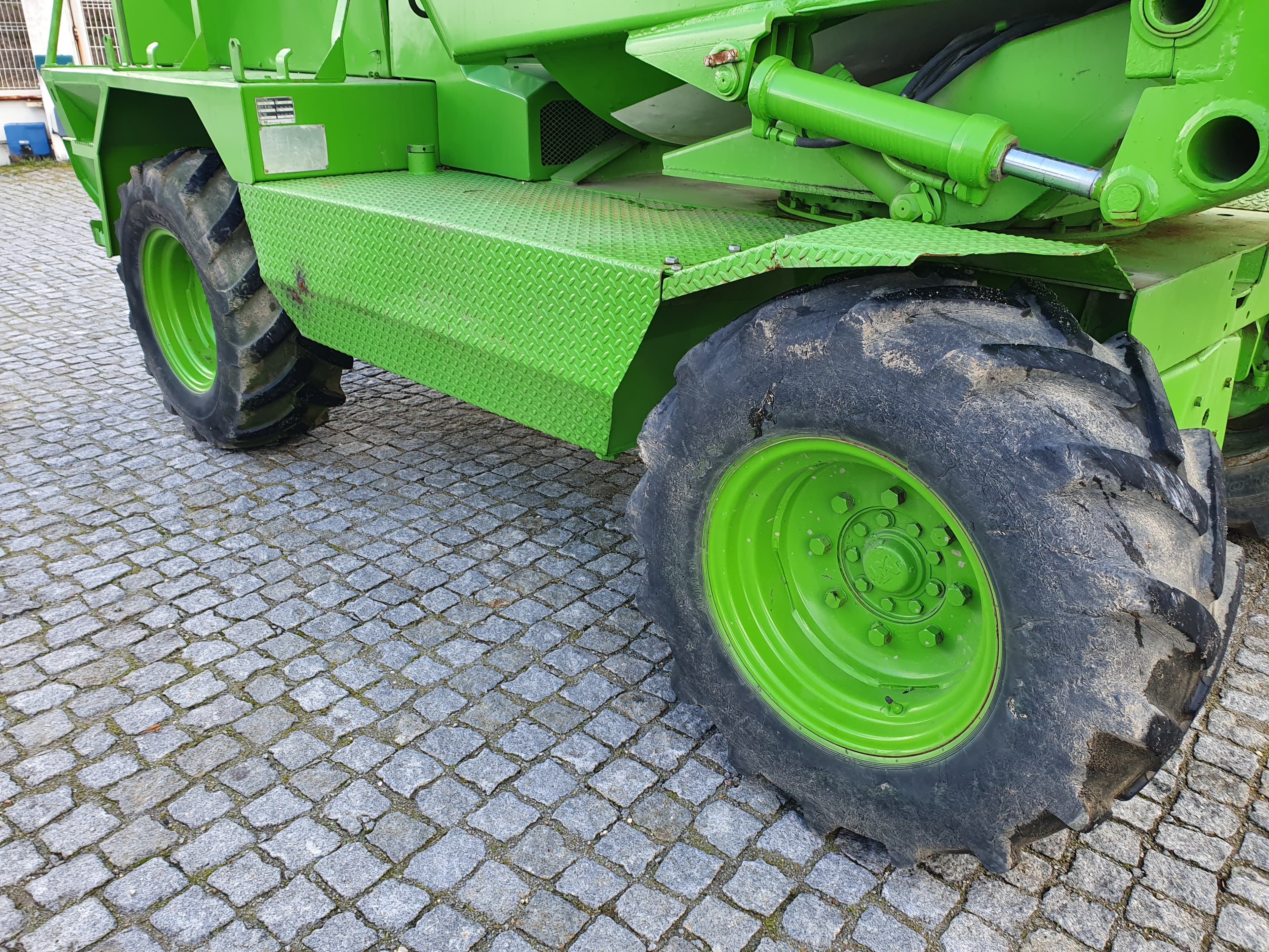 Autobetoneira Merlo DBM 2000 — image 7