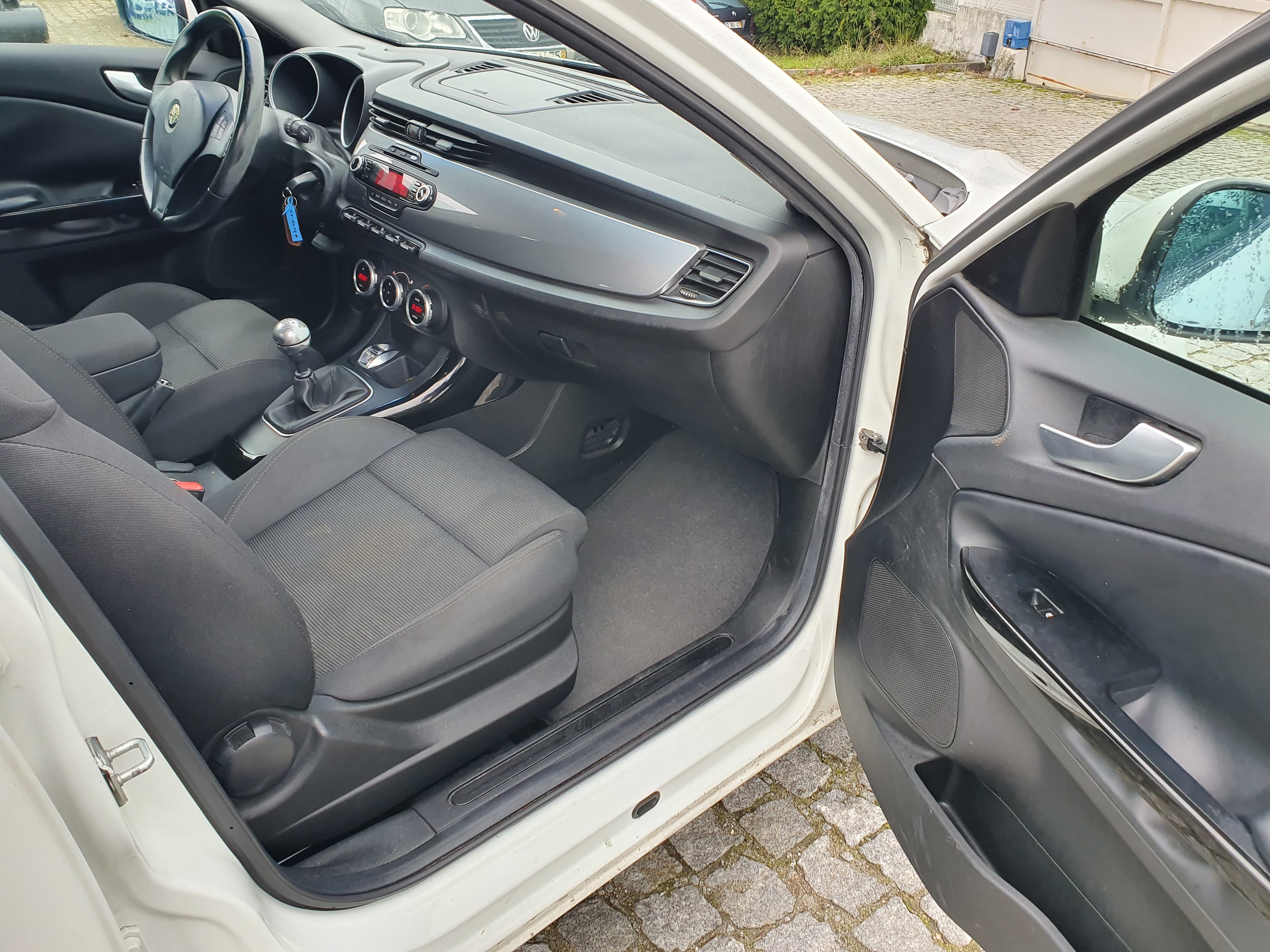 Alfa Romeu Giulietta · Ano 2011 — imagen 27