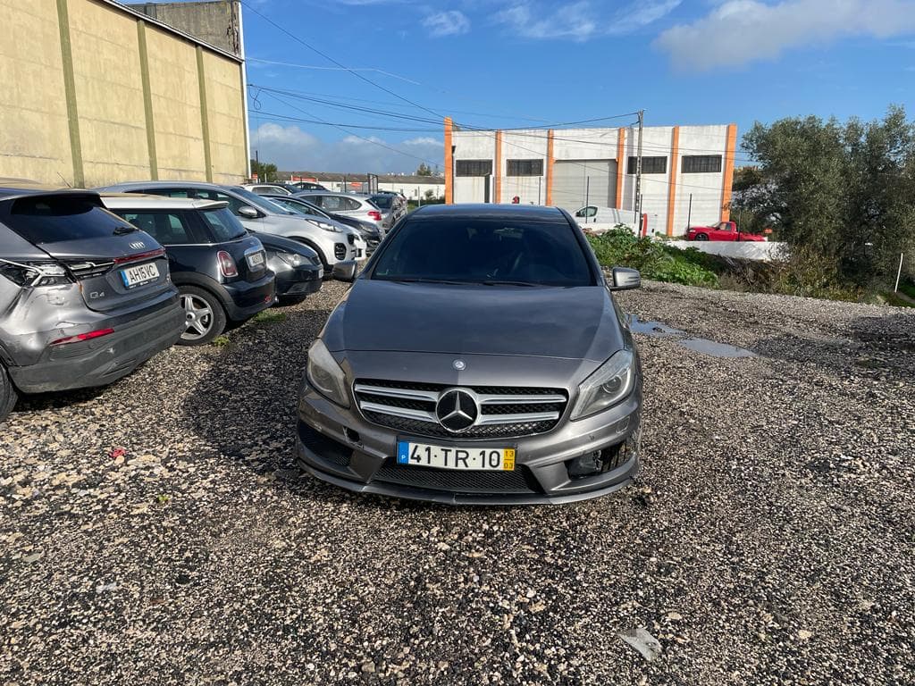Mercedes-Benz Classe A 180 CDI · Ano 2013 — imagen 2