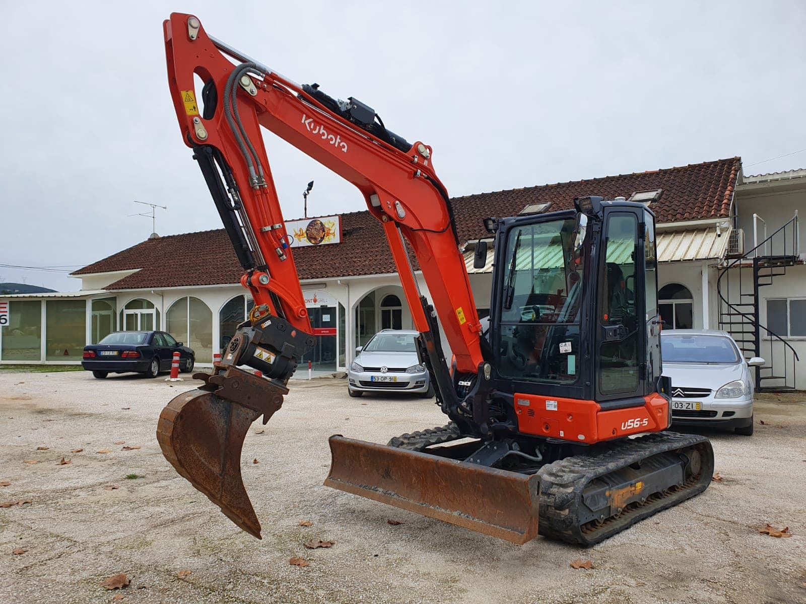 Mini Giratória Kubota U56-5 — imagen 1