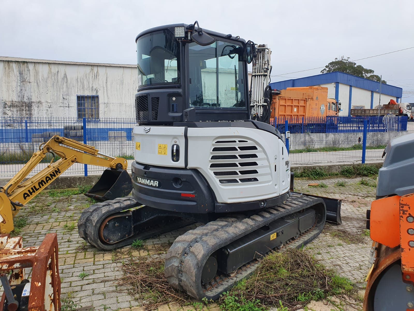 Giratória Yanmar Vio57 — image 6