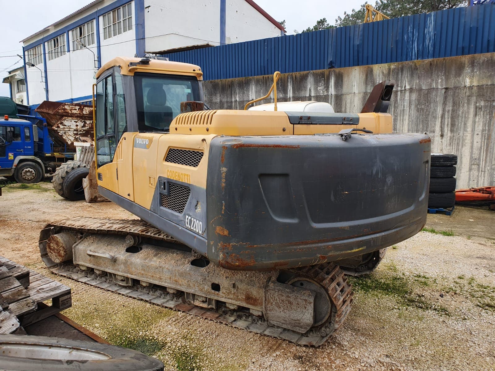 Escavadora Volvo EC2200 — imagen 3