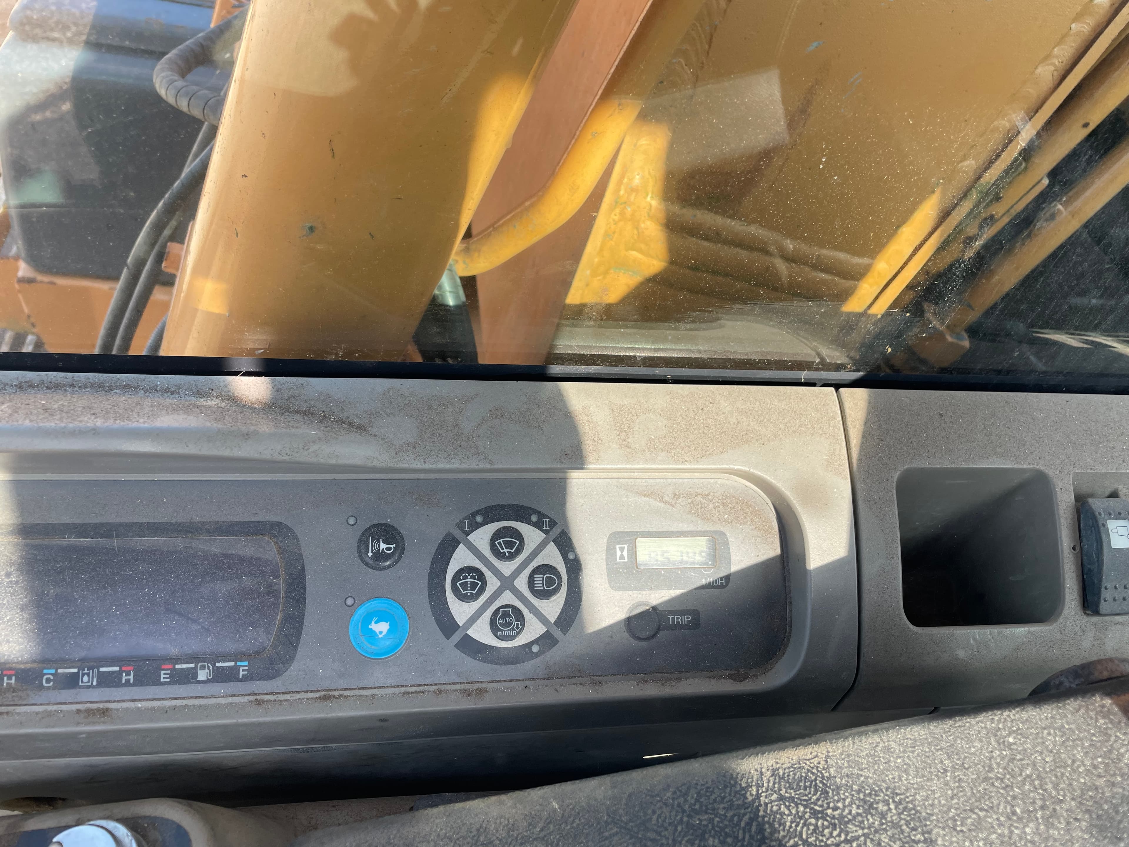 Giratória Case CX 130 B — imagem 6