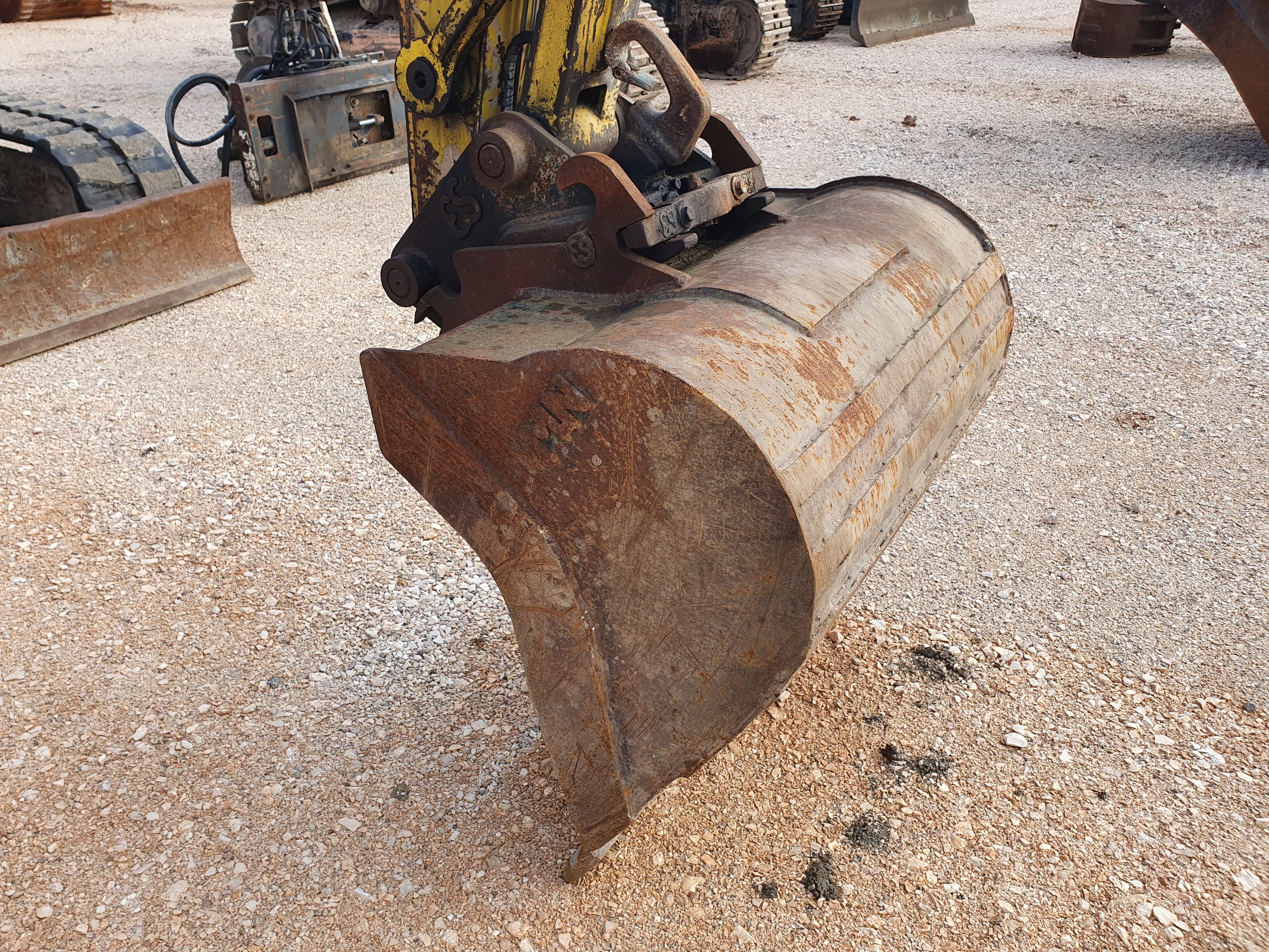 Excavadora sobre orugas Case CX80 — imagen 3