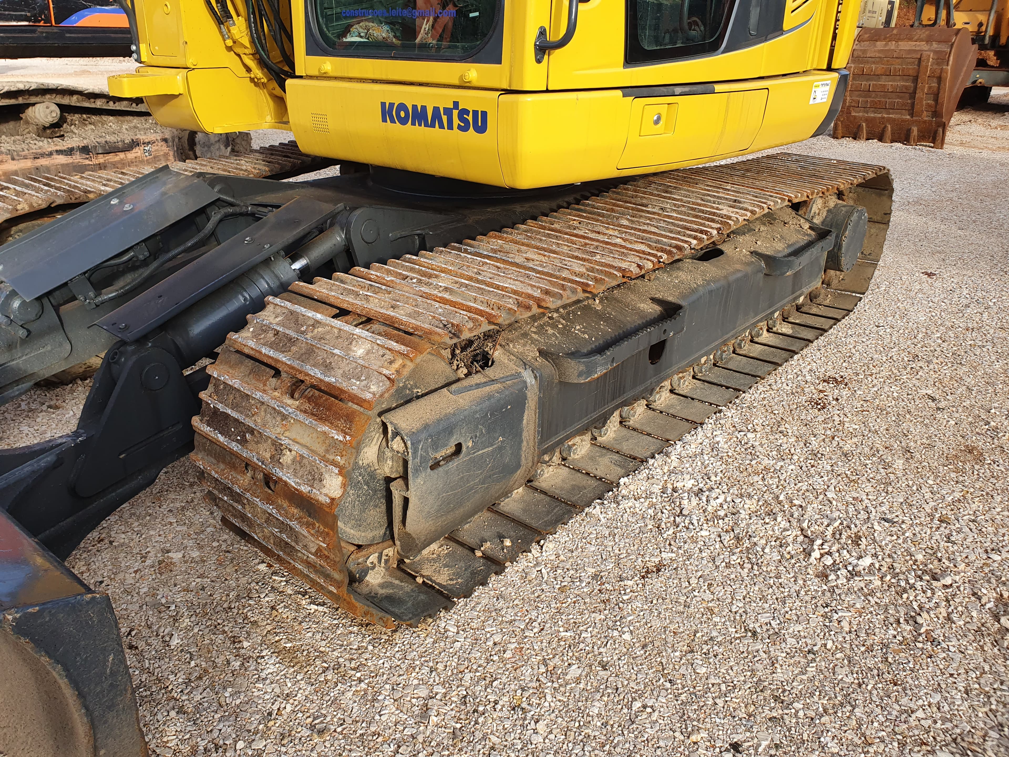 Giratória Komatsu  PC138US-8 — imagen 10