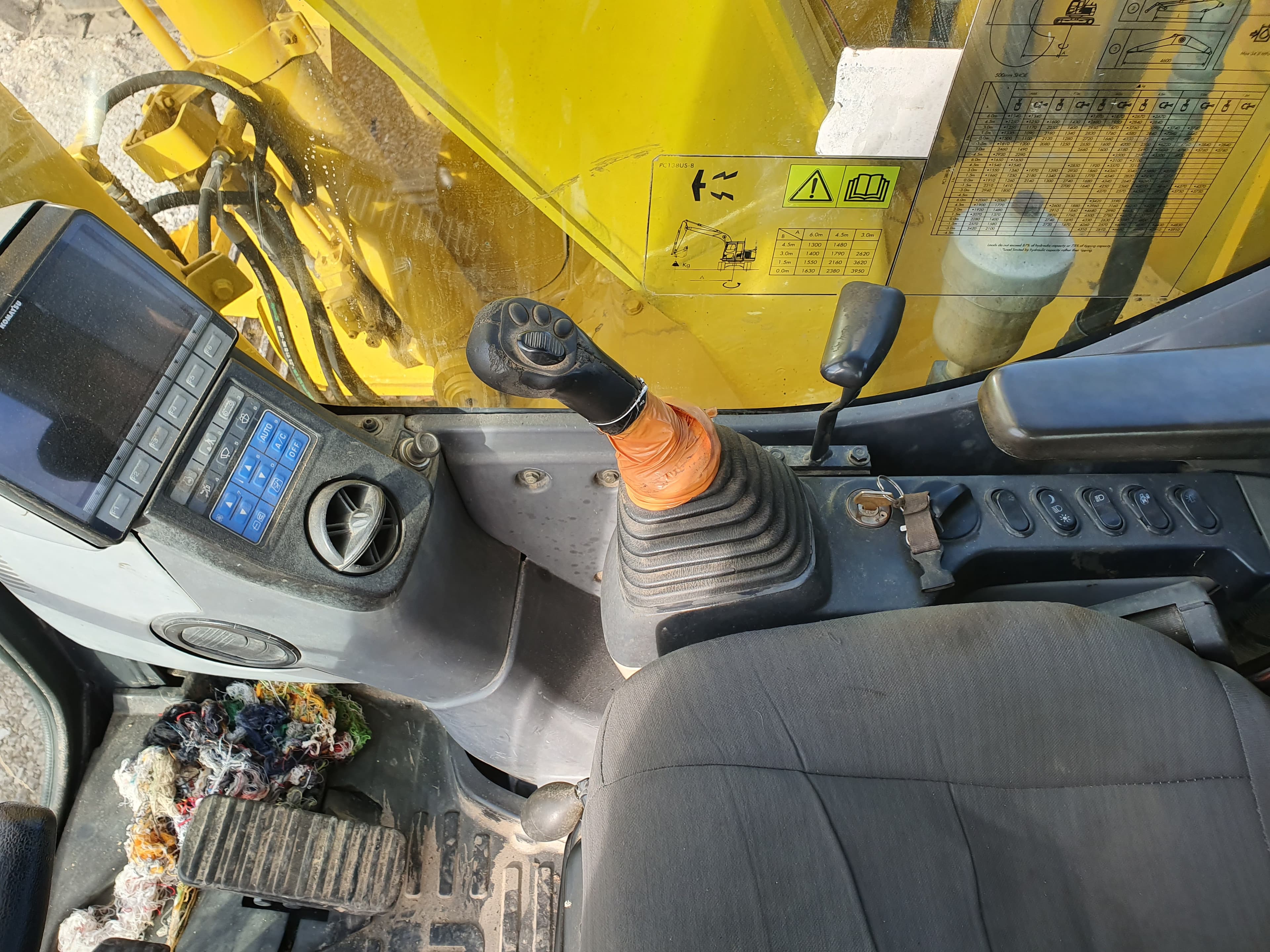 Giratória Komatsu  PC138US-8 — imagen 13