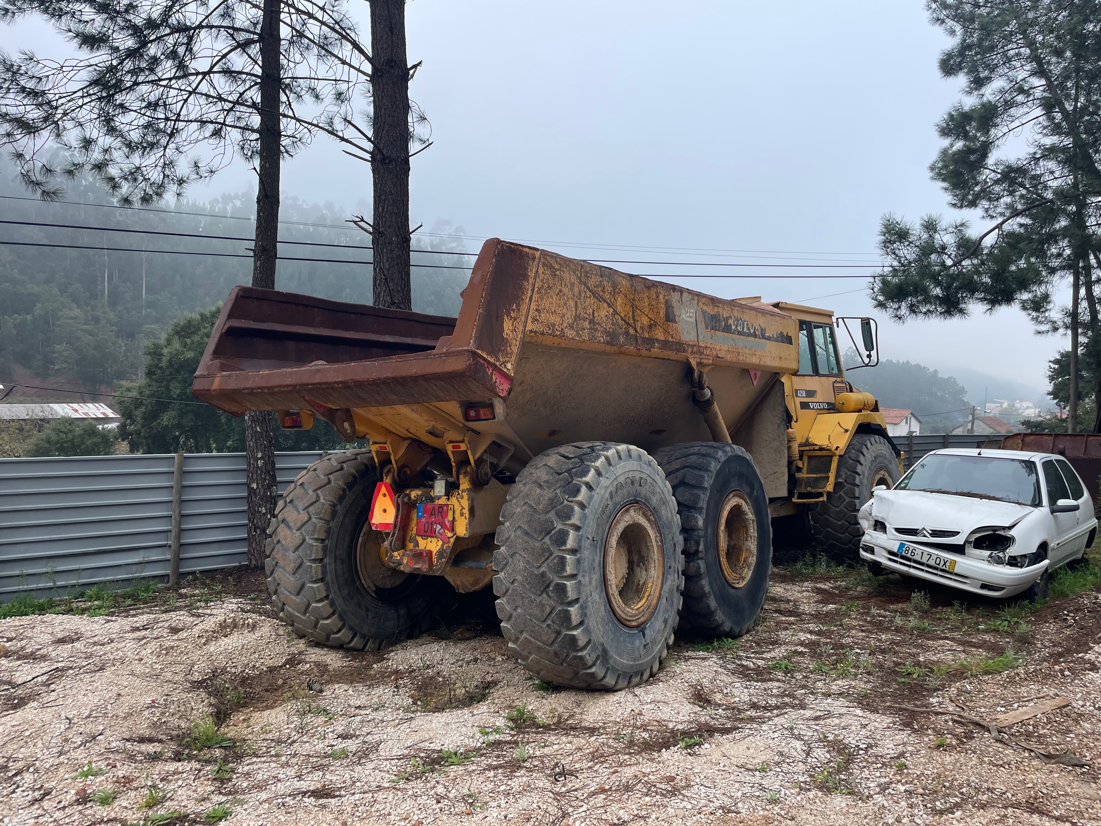 Dumper Volvo A25 — imagem 2
