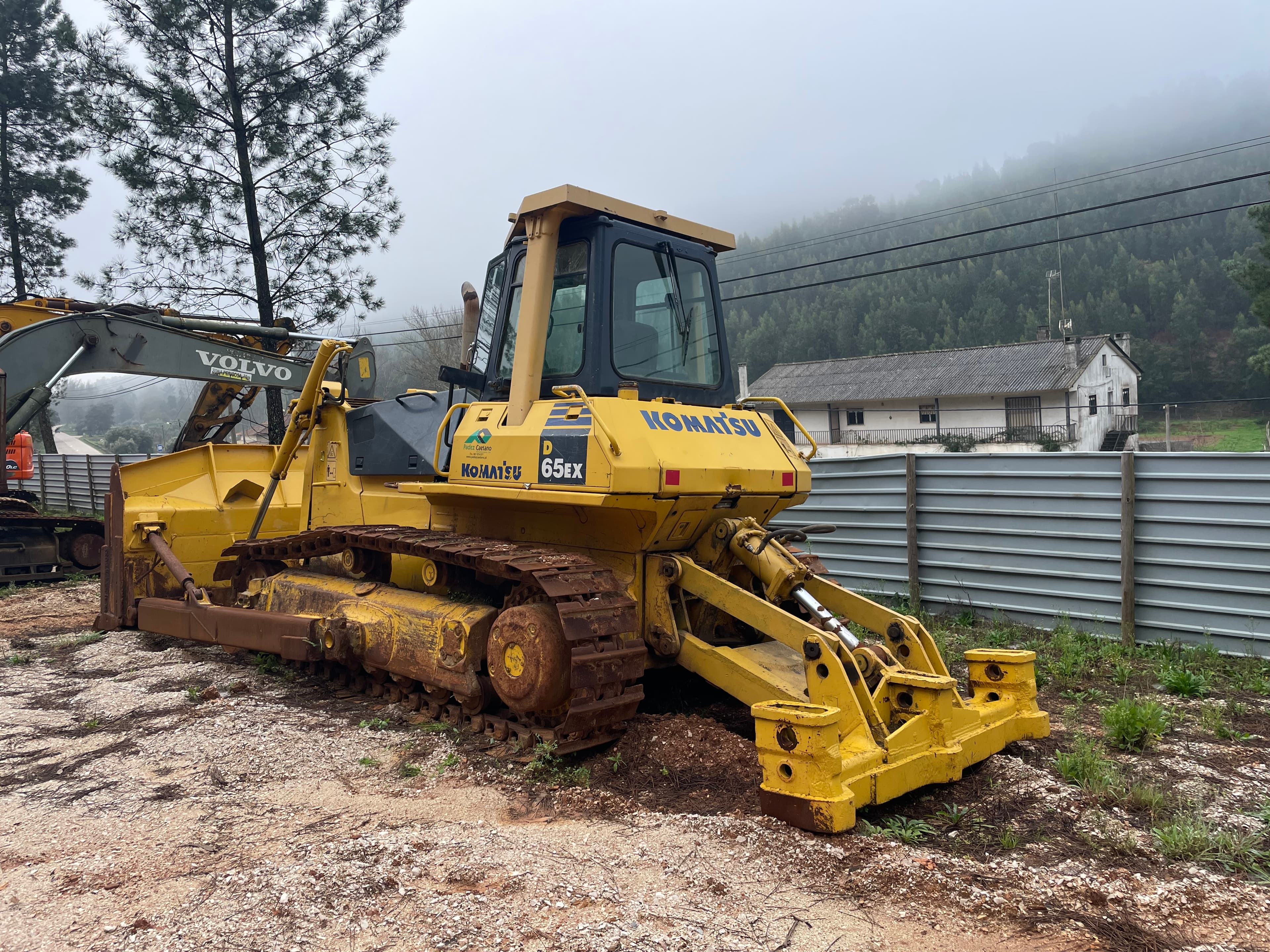 Bulldozer Komatsu 65 EX 12 — imagen 3