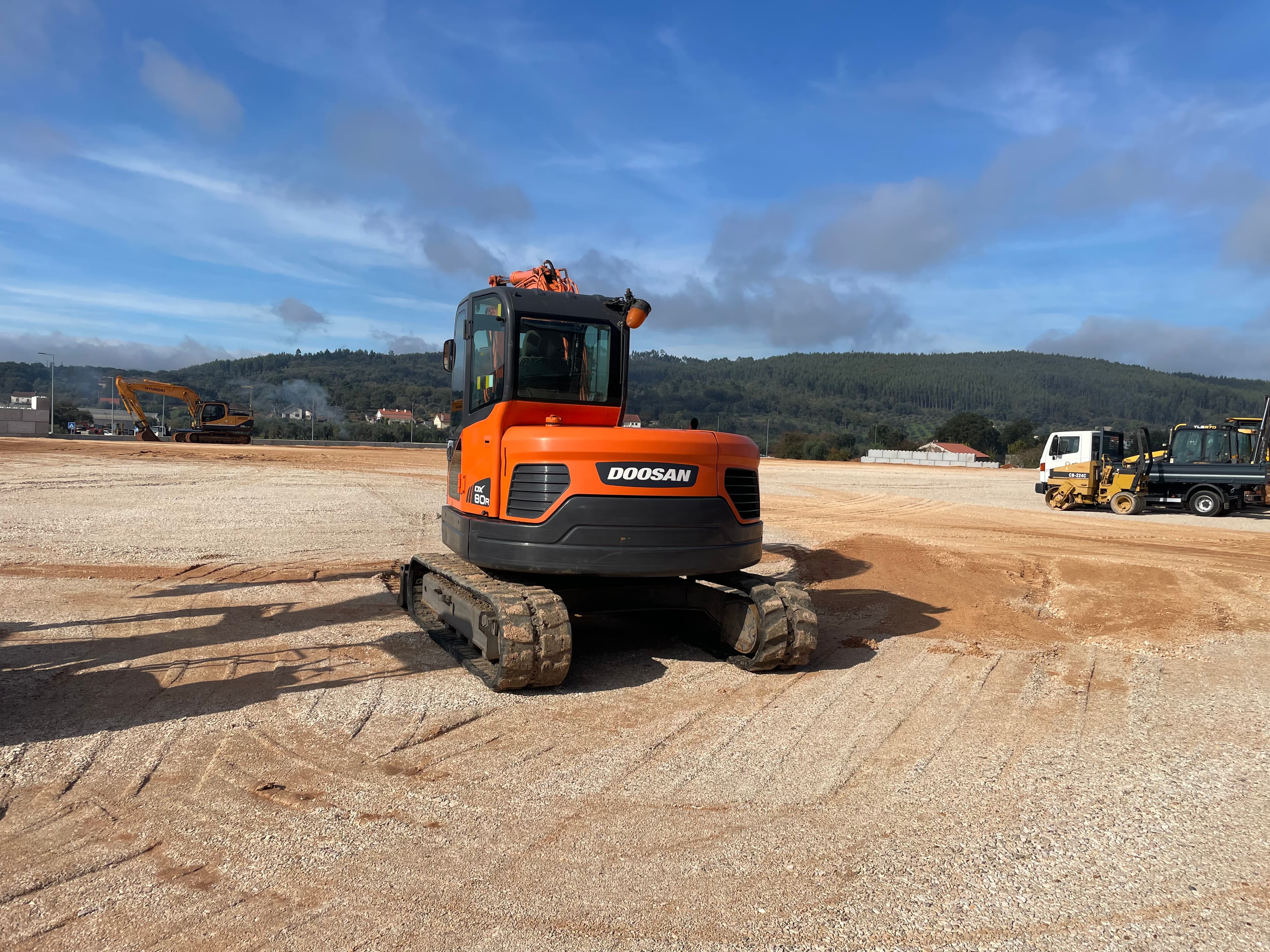 Giratória Doosan DX 80 R — imagen 4