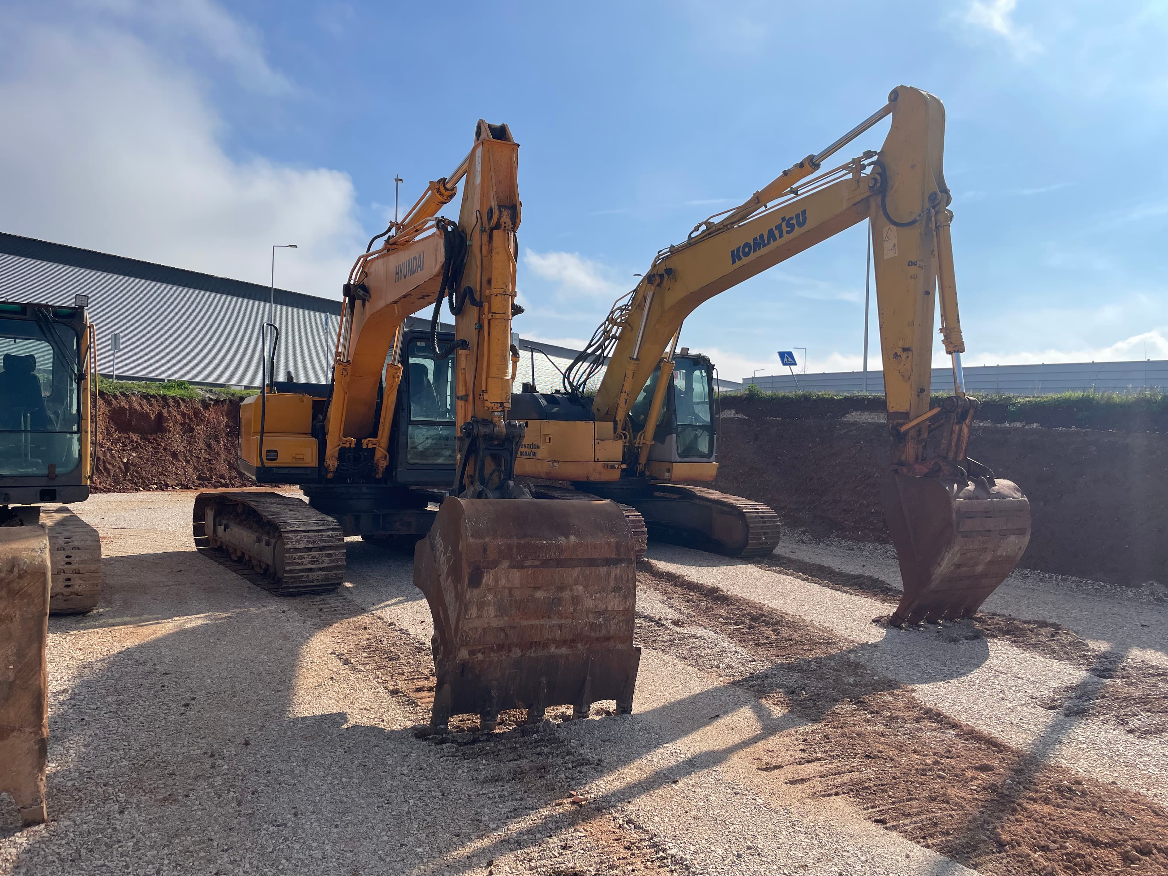 Giratória Hyundai Robex 180 LC-7A — imagen 2