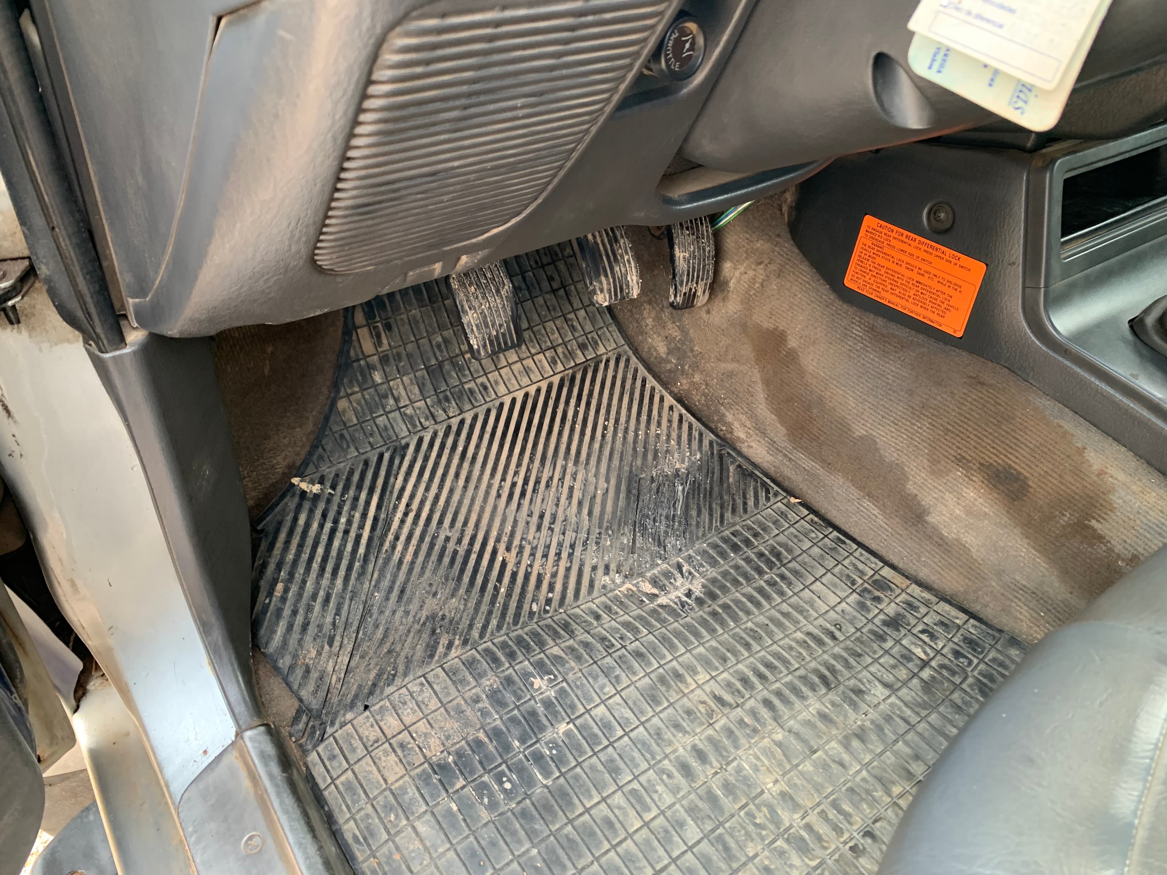 Mitsubishi L200 · Año 2001 — imagen 16