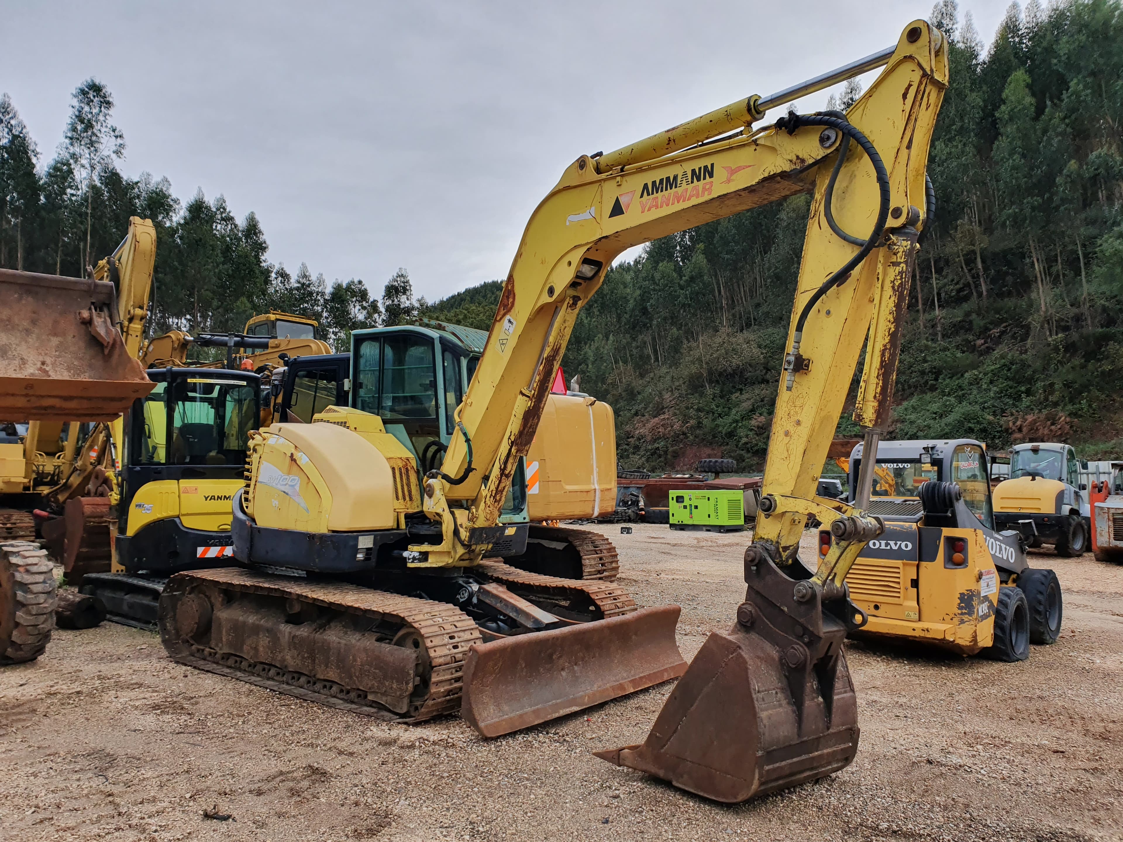 Giratoria Yanmar SV100 — imagen 2