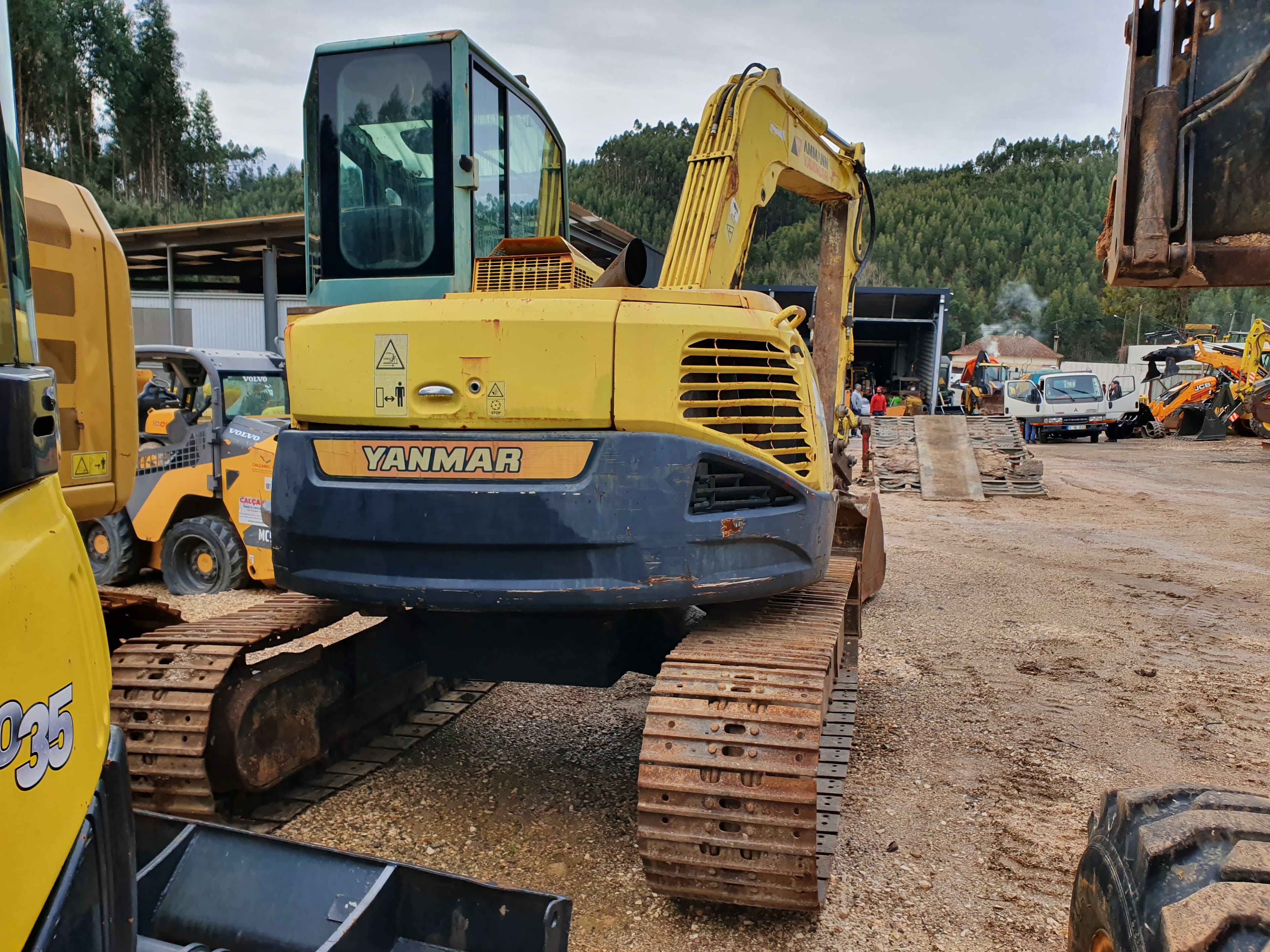 Giratoria Yanmar SV100 — imagen 9