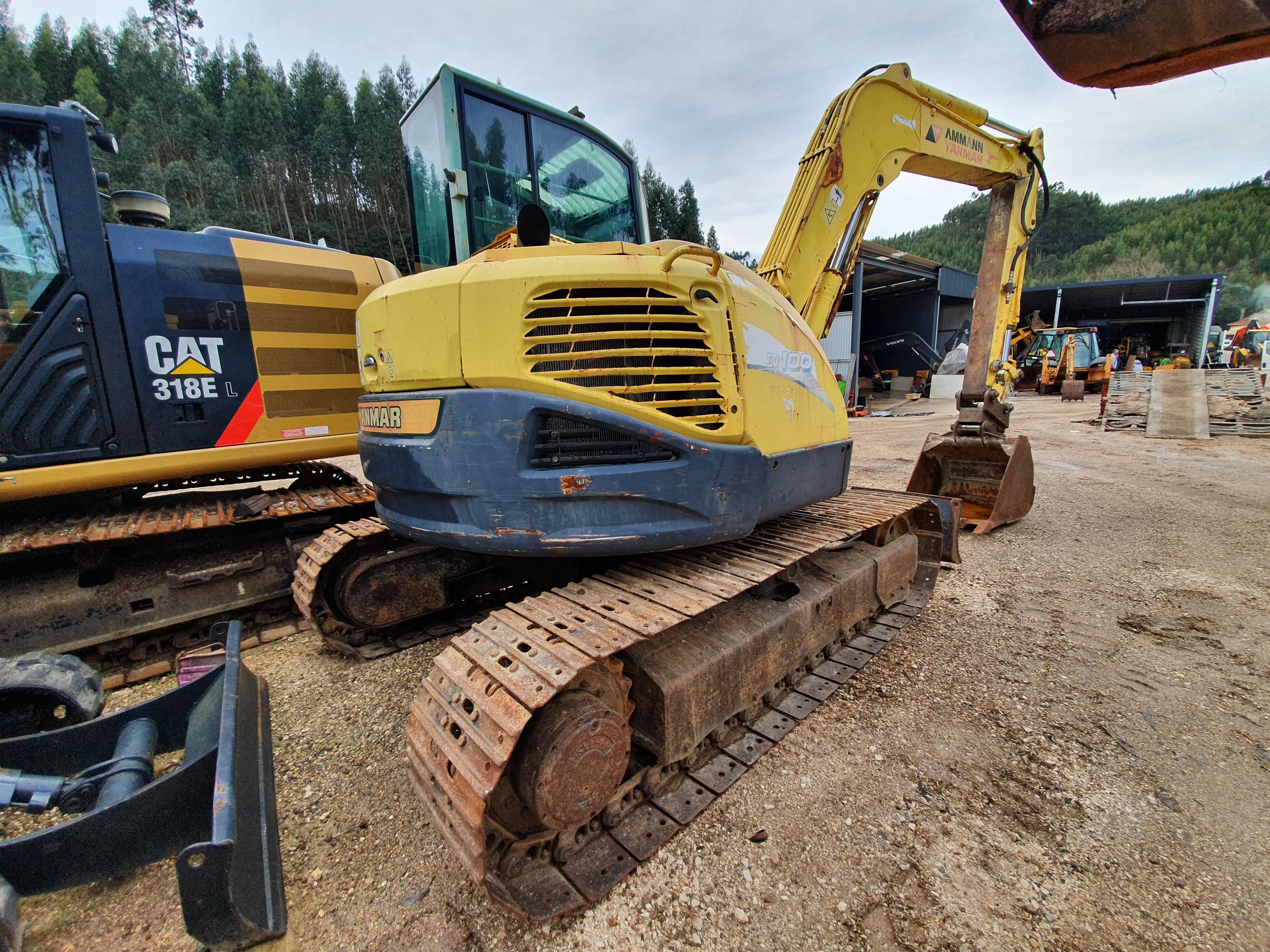 Giratoria Yanmar SV100 — imagen 8