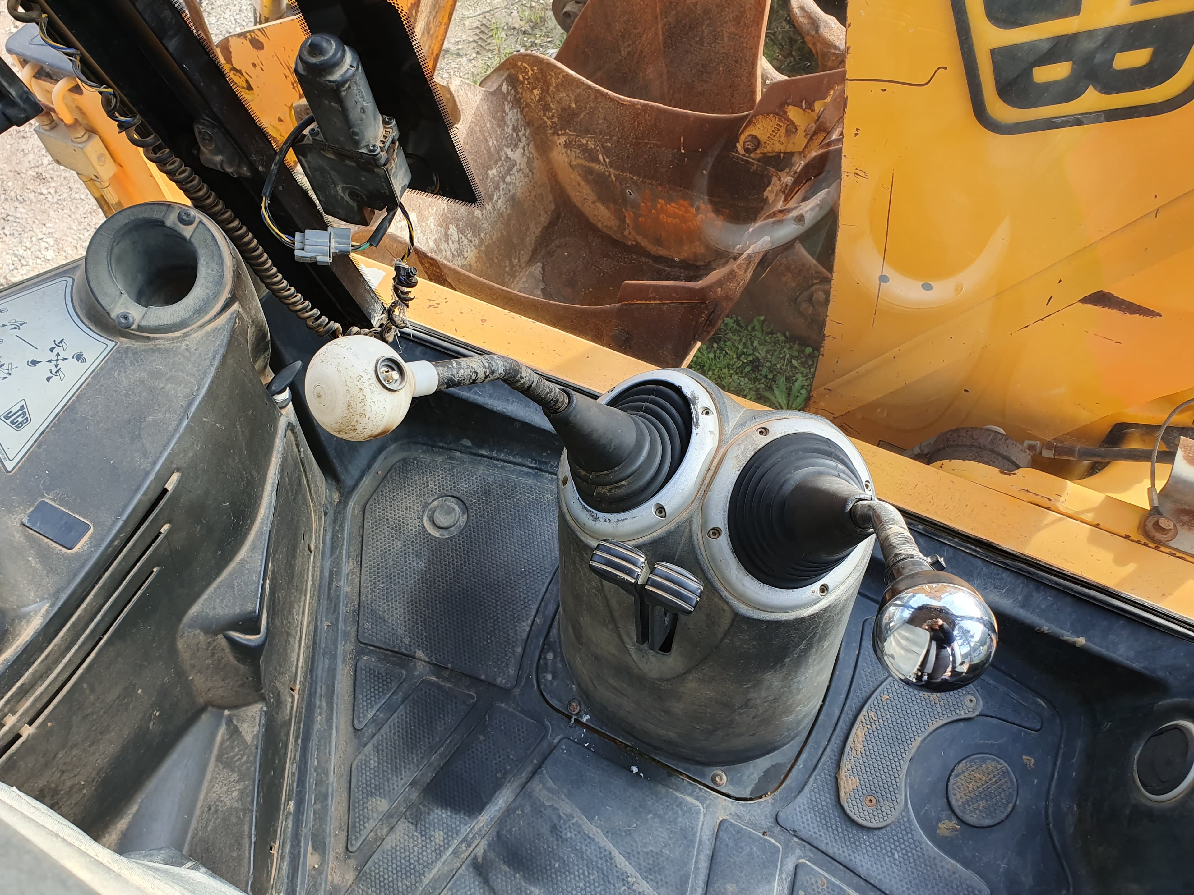 Retroescavadora JCB 3CX — imagen 8