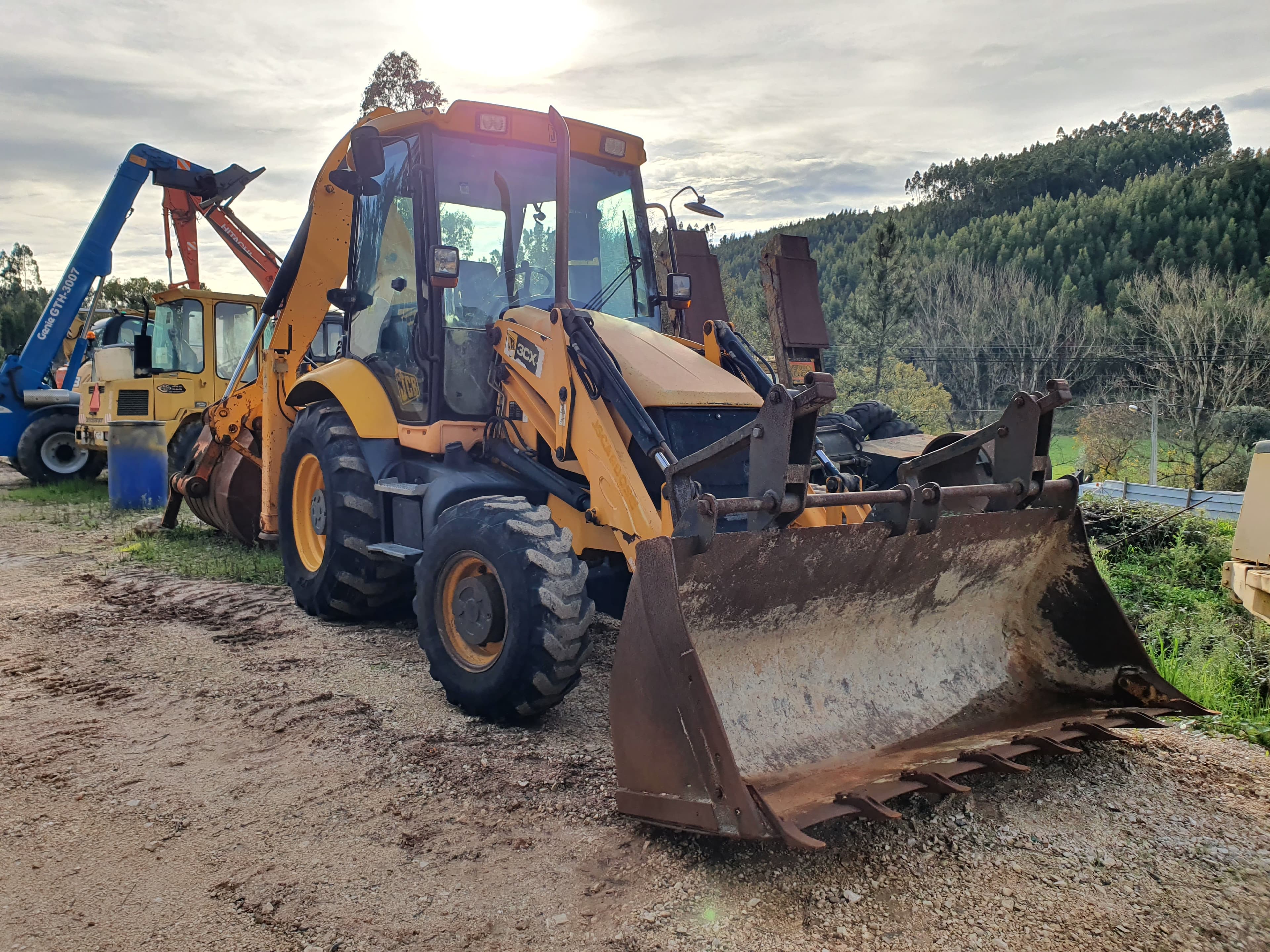 Retroescavadora JCB 3CX — imagen 1