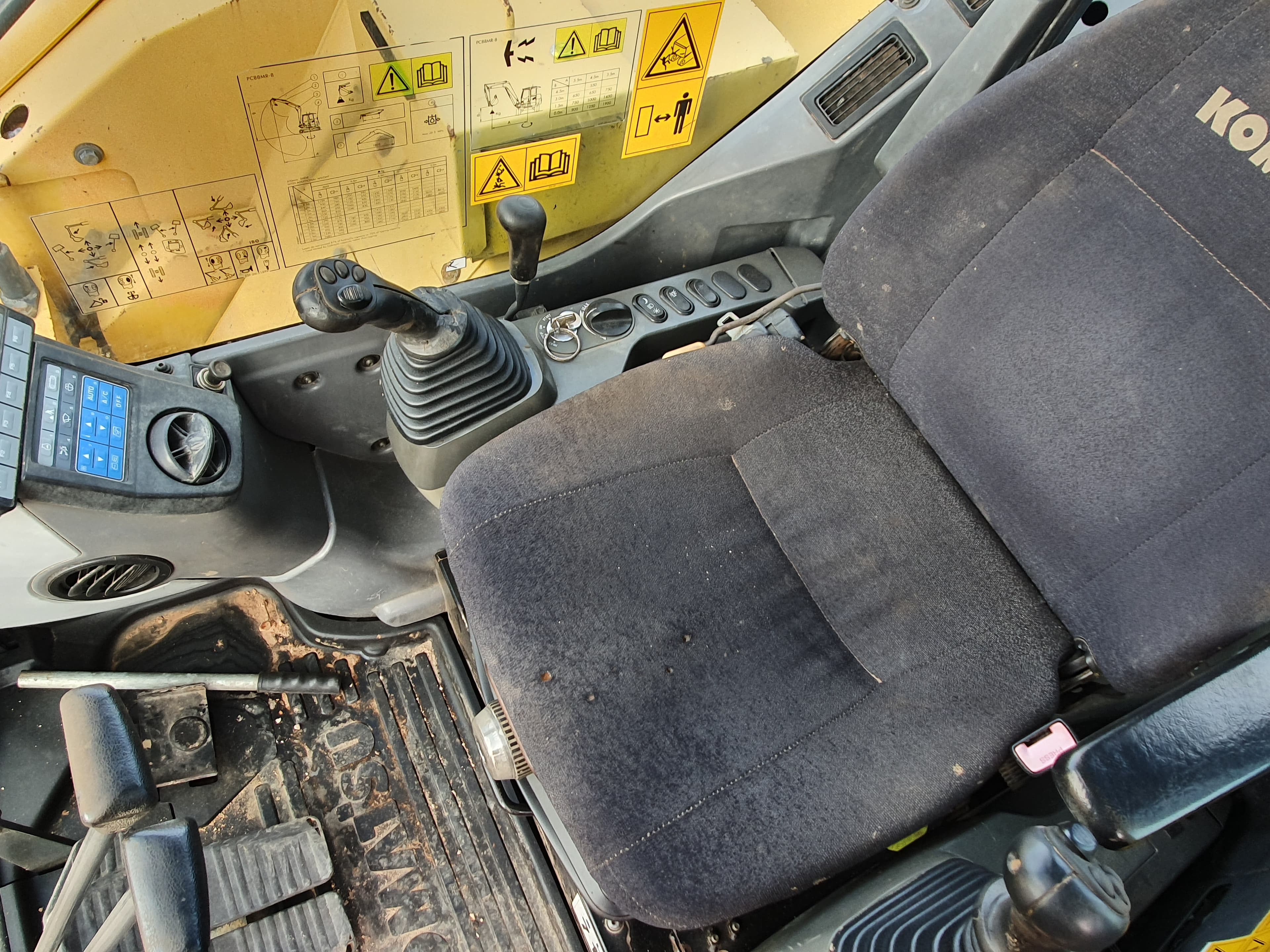 Giratória Komatsu PC88MR-8 — imagen 10