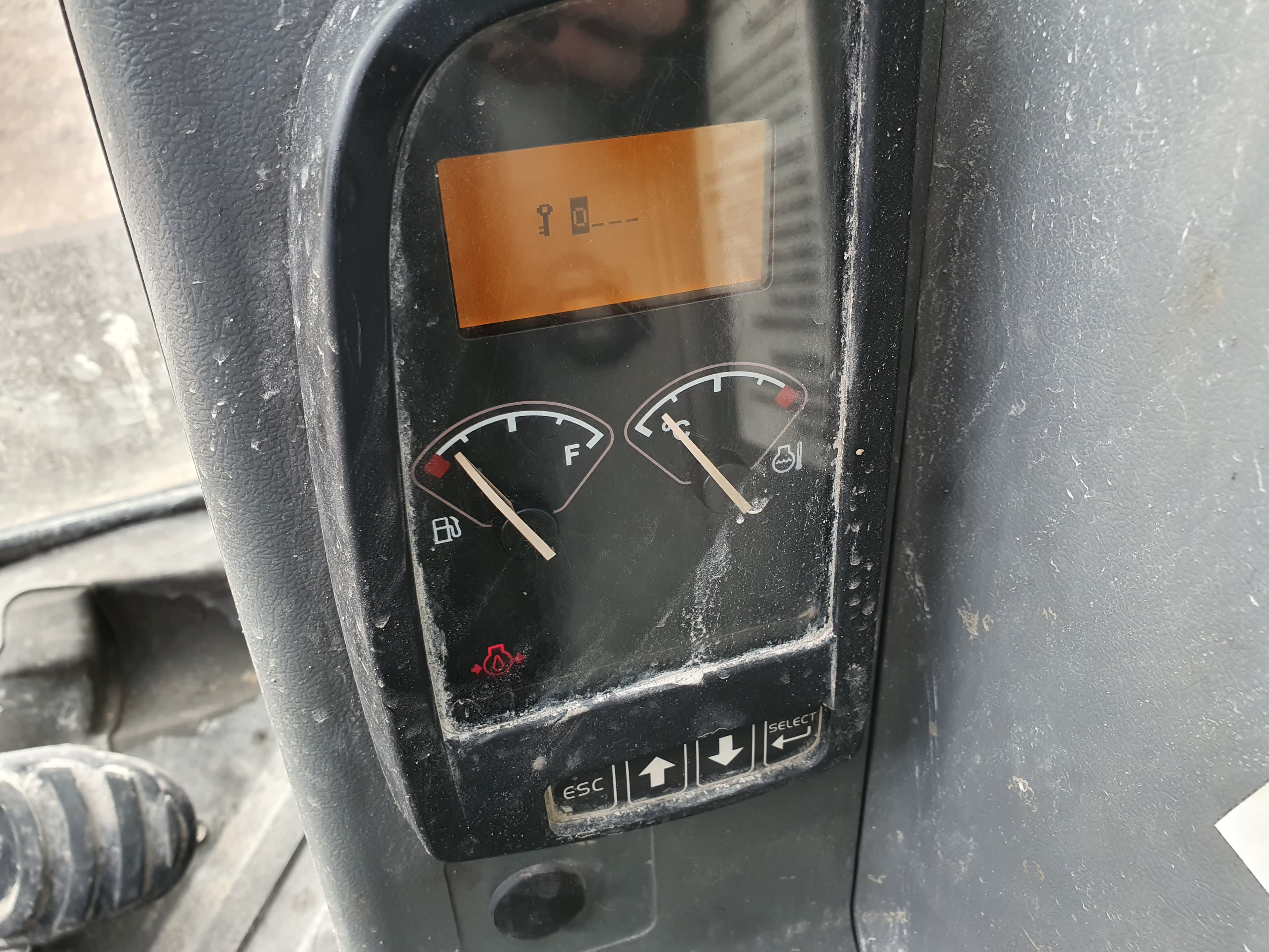Giratória Volvo ECR88 — imagen 13