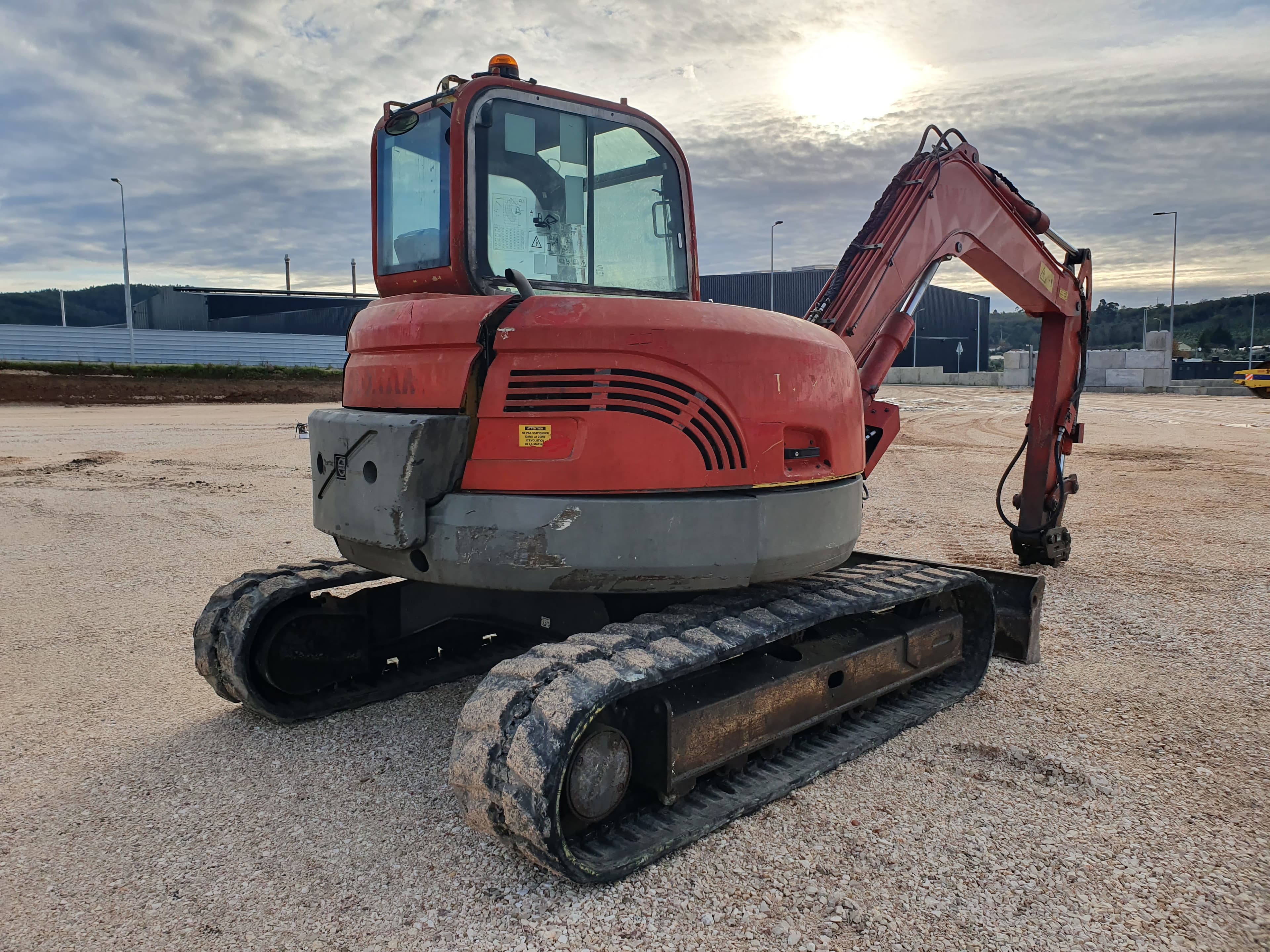 Giratória Volvo ECR88 — imagen 8