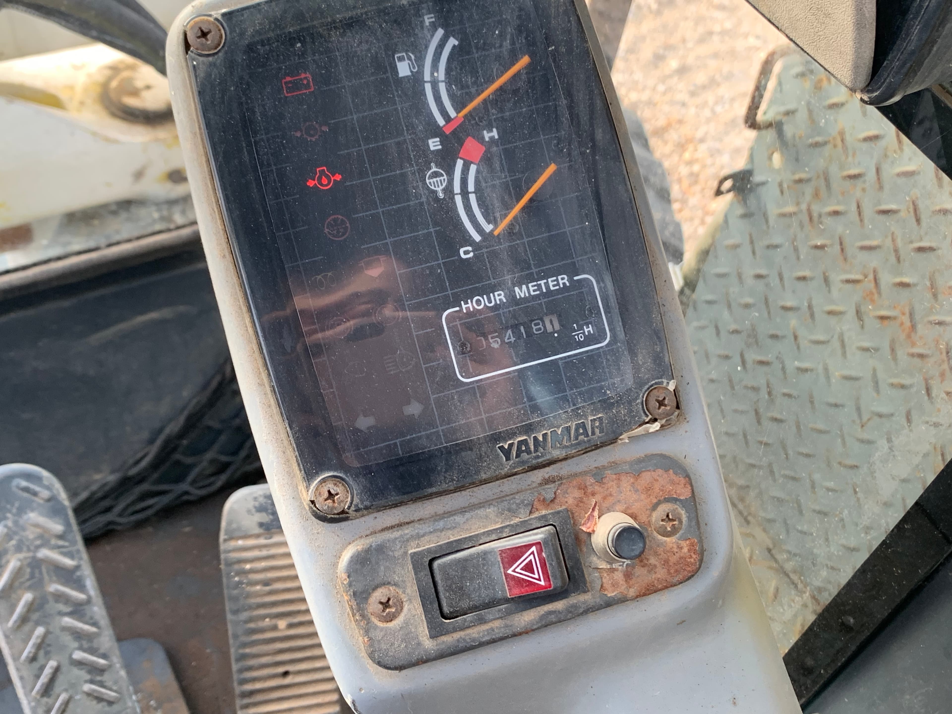 Giratória Yanmar B50W — imagen 10