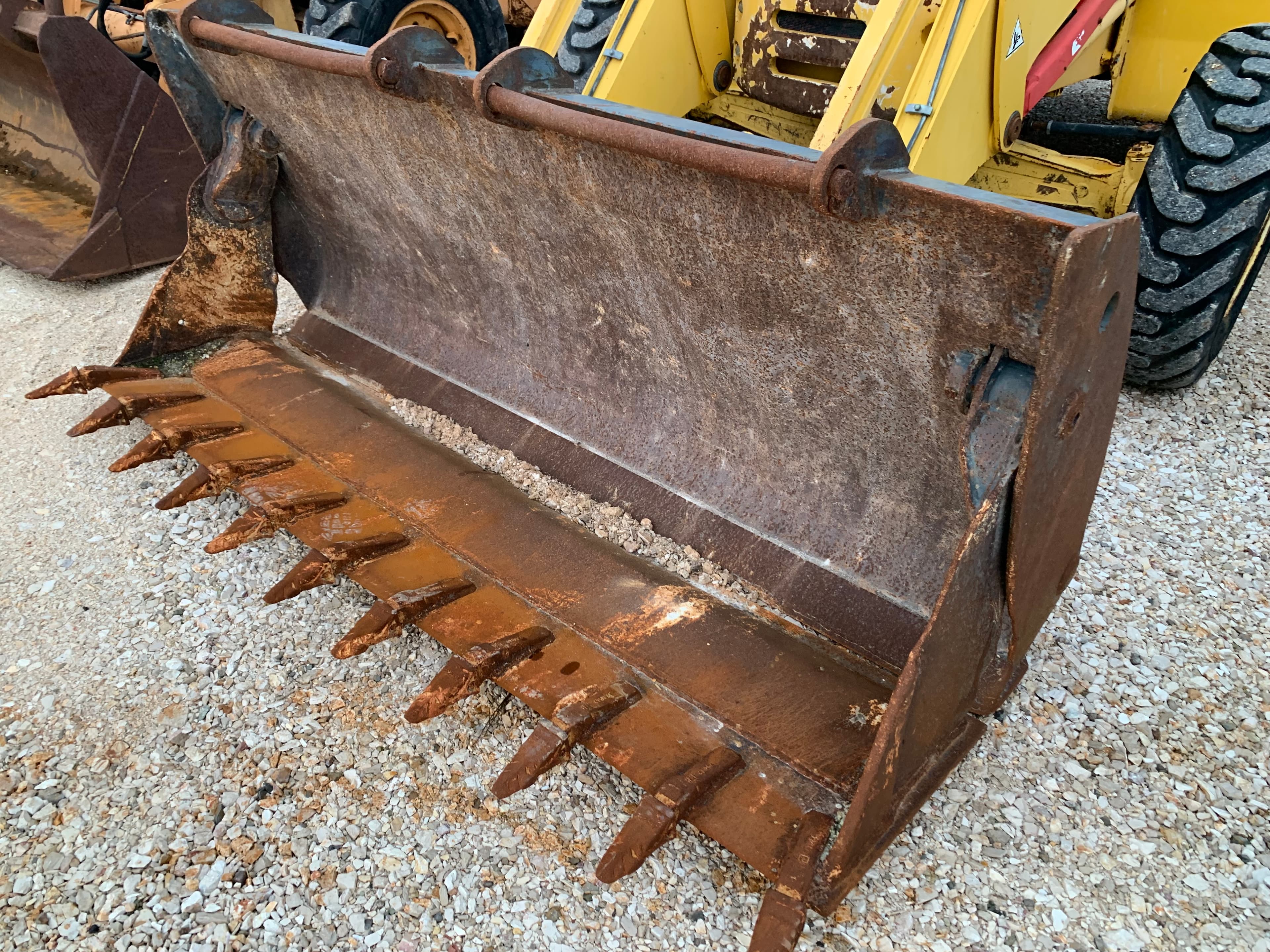 Retroescavadora Komatsu, modelo WB 93R-5 — image 9