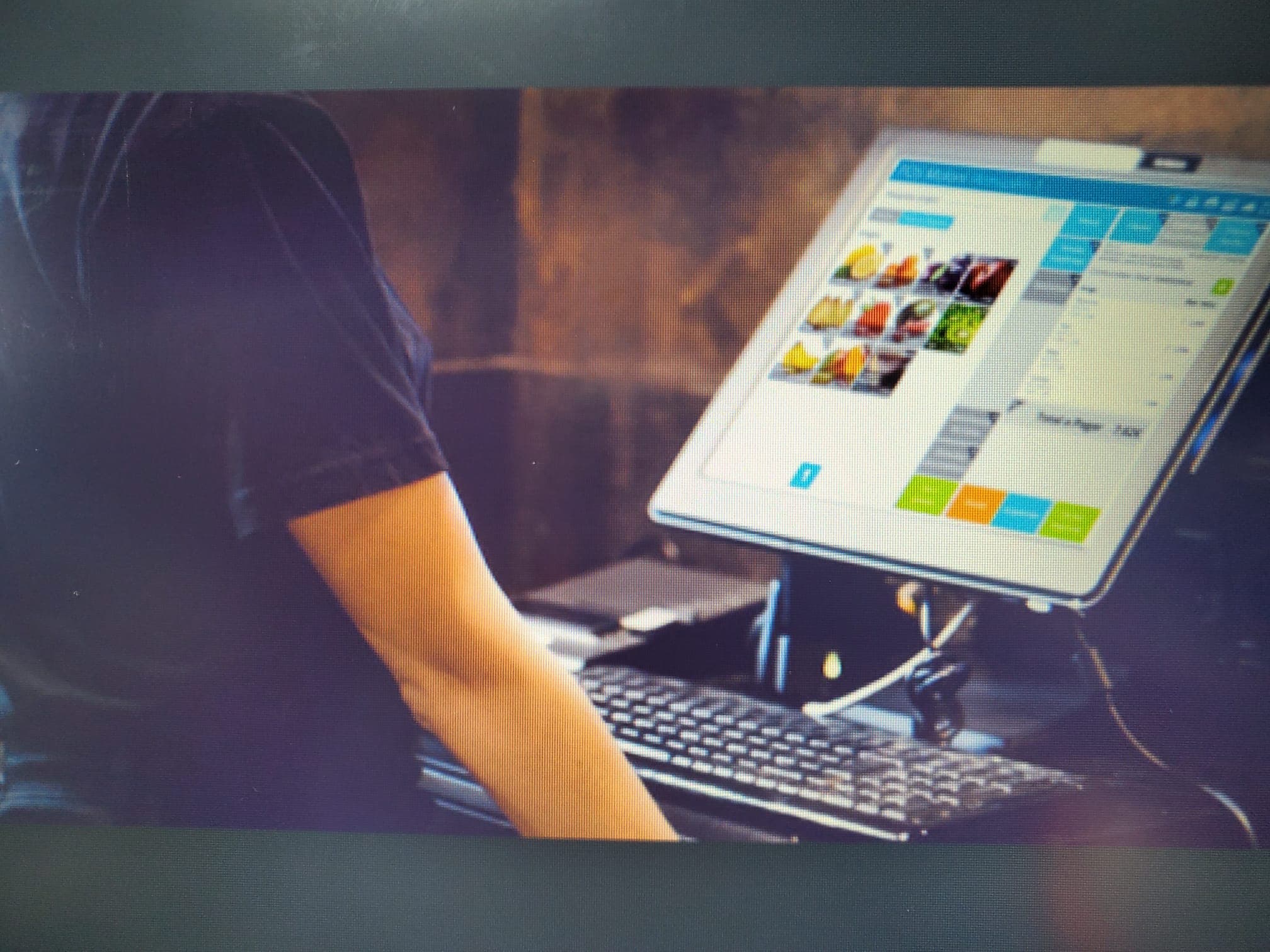 Monitor ELO — image 2