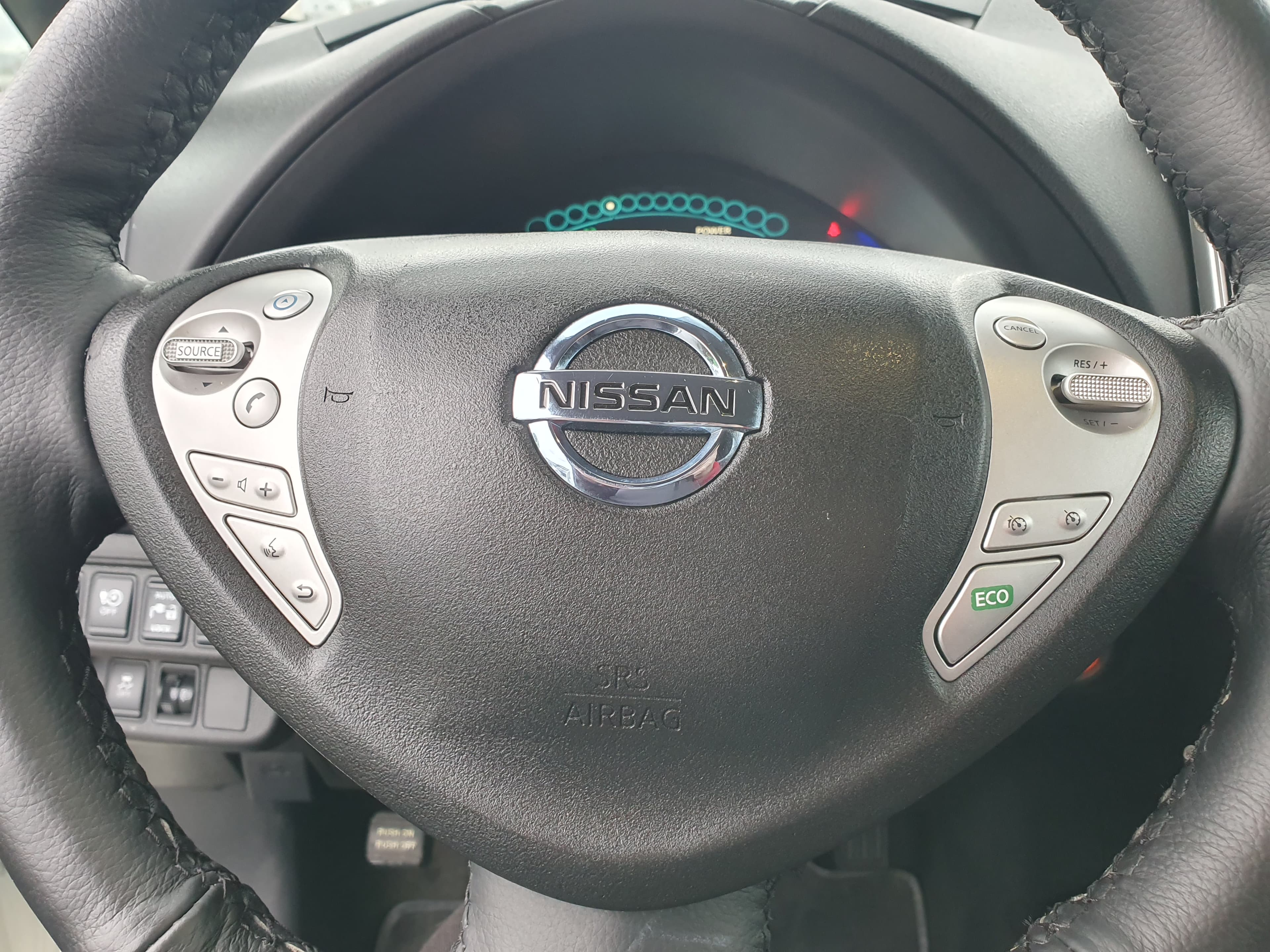 Nissan Leaf · Elétrico · Ano 2014 — imagen 36
