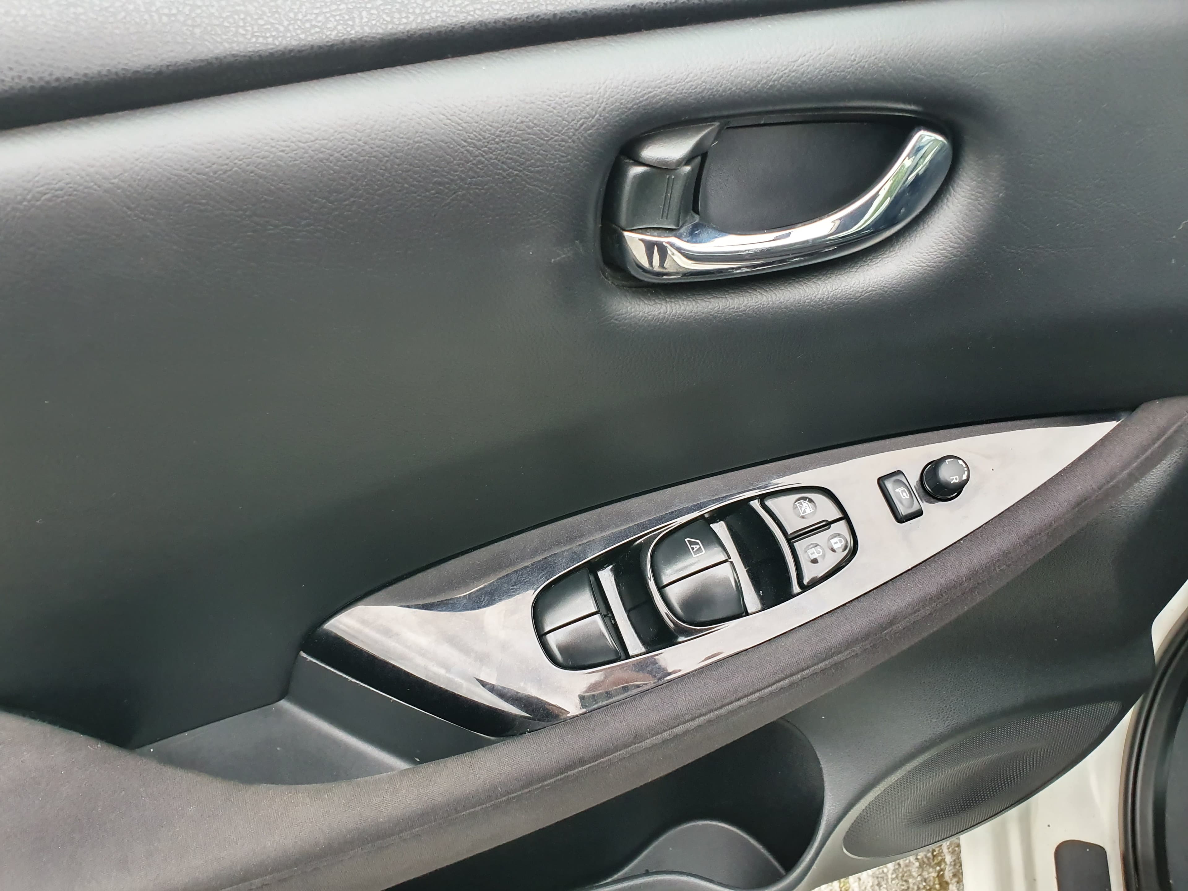 Nissan Leaf · Elétrico · Ano 2014 — imagen 28