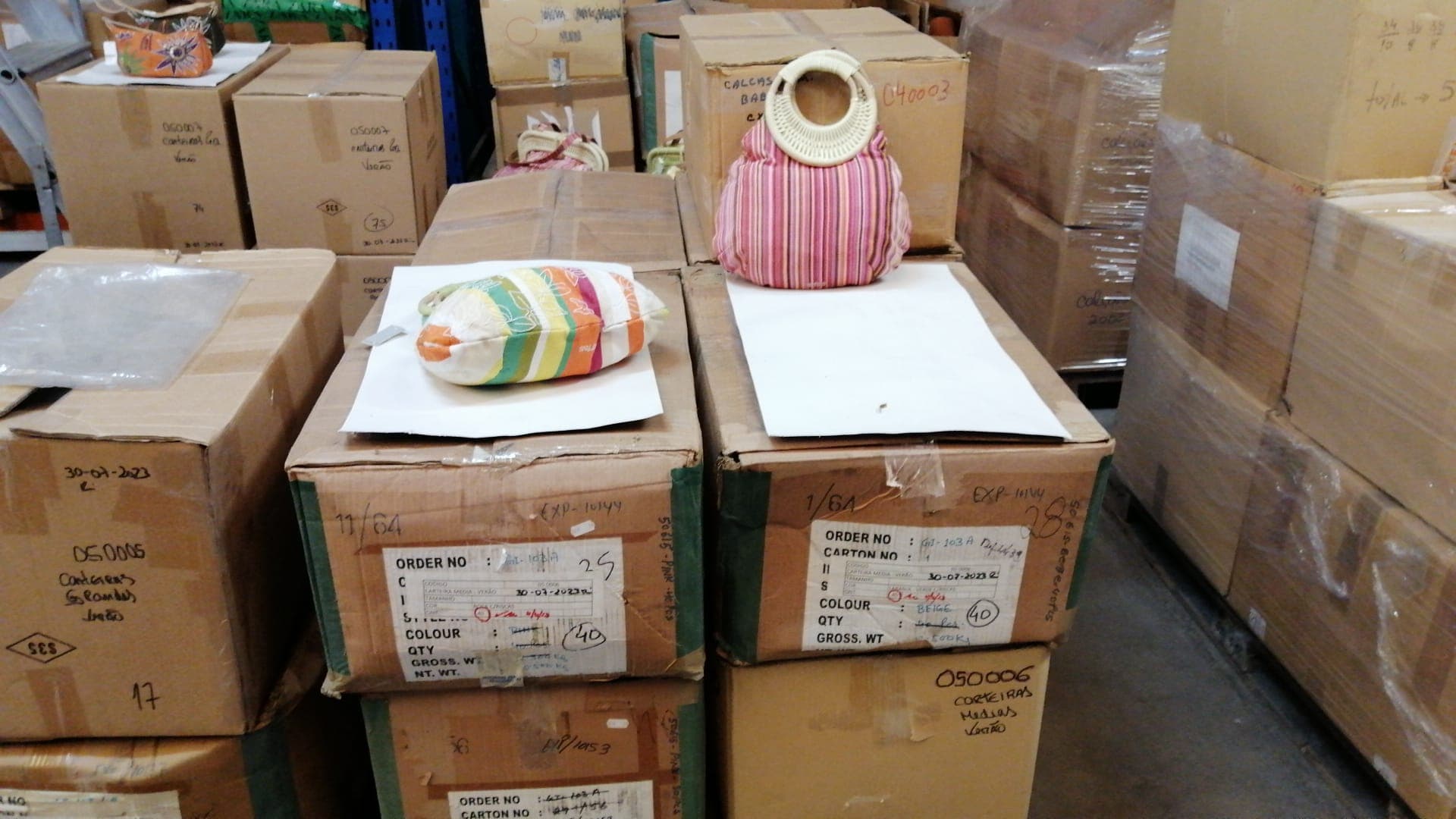 Lote malas e carteiras de senhora — imagen 9