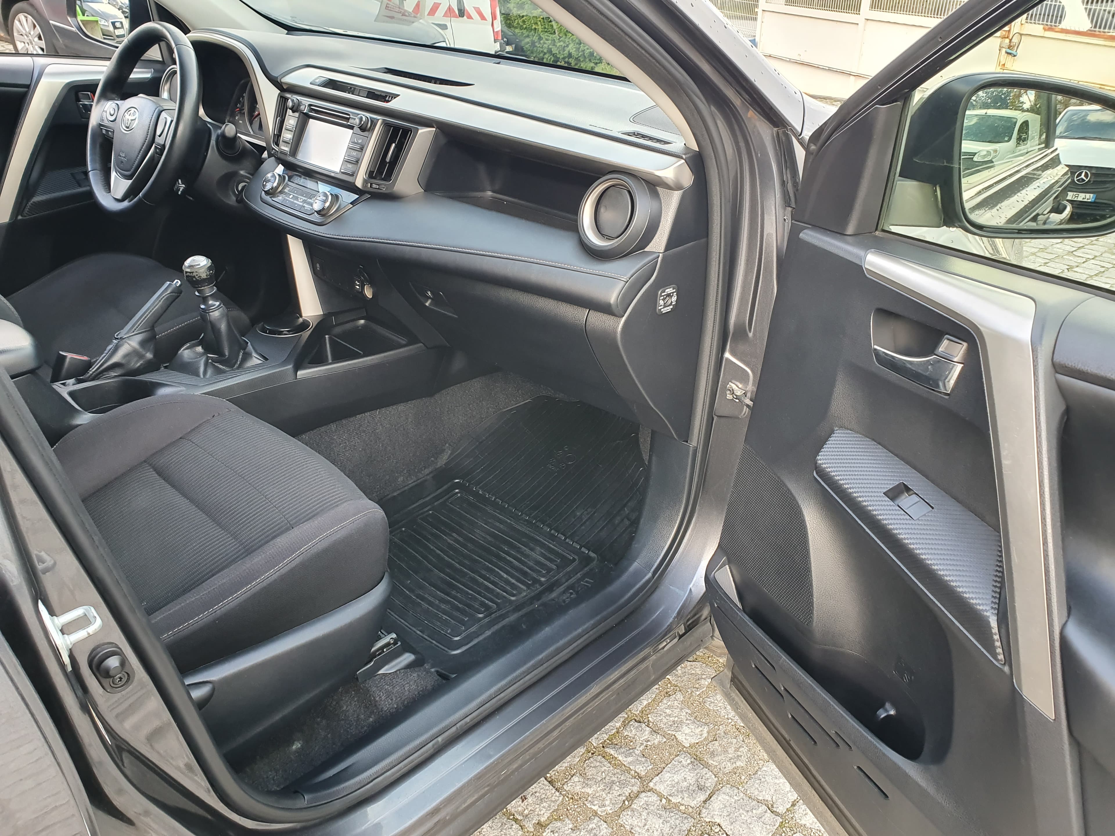Toyota Rav4 · Ano 2015 — imagen 22