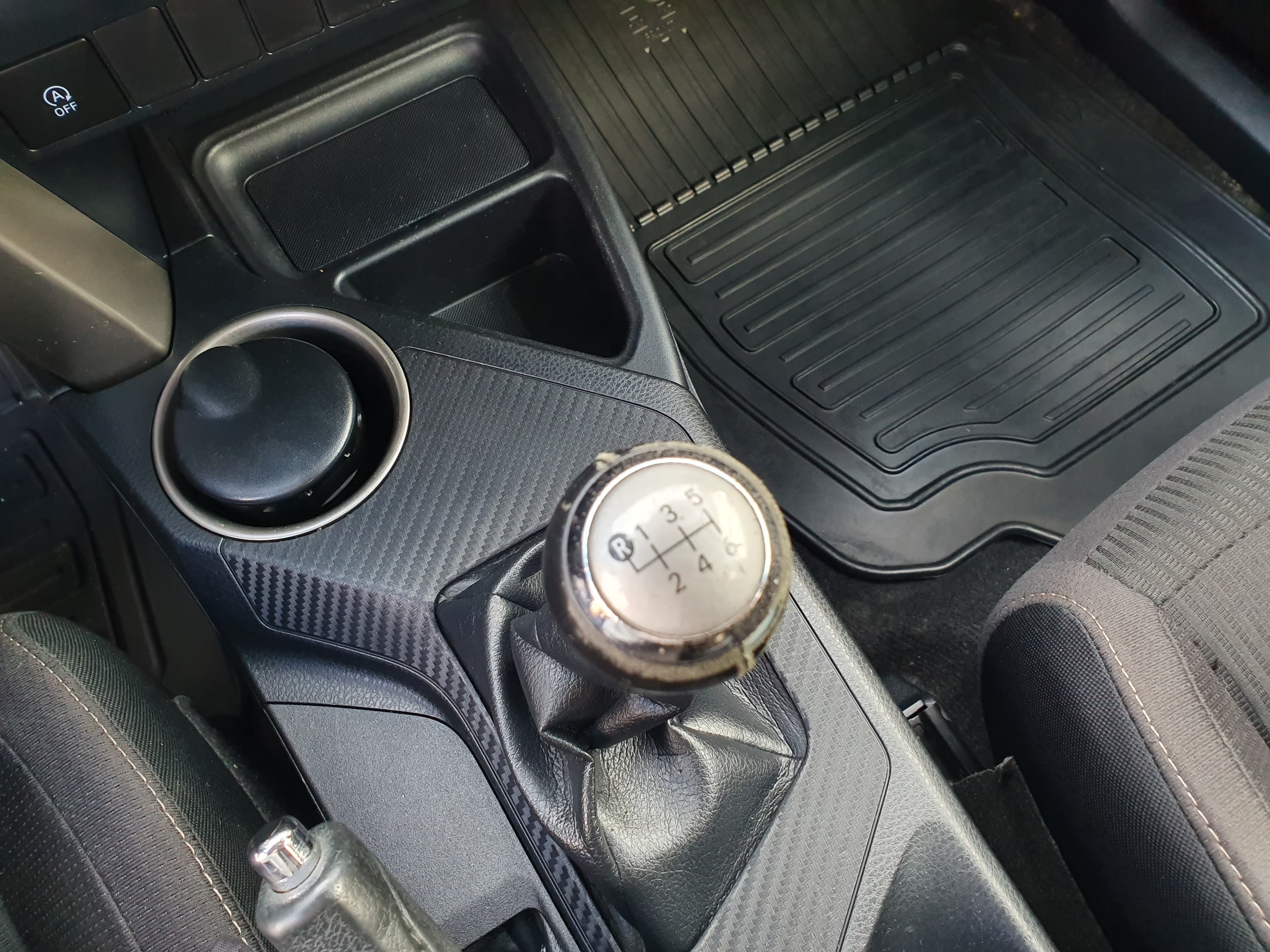 Toyota Rav4 · Ano 2015 — imagen 42