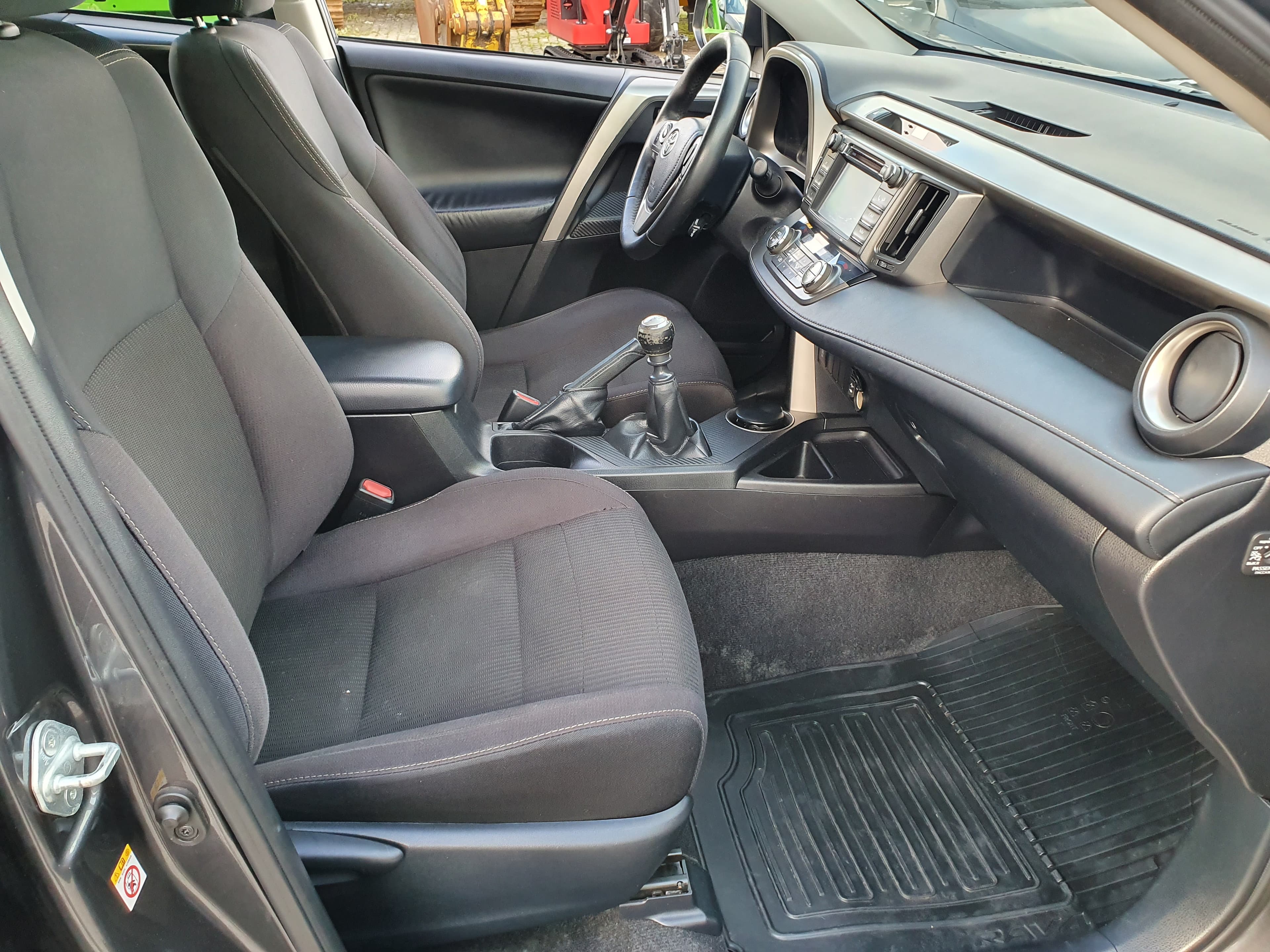 Toyota Rav4 · Ano 2015 — imagen 24